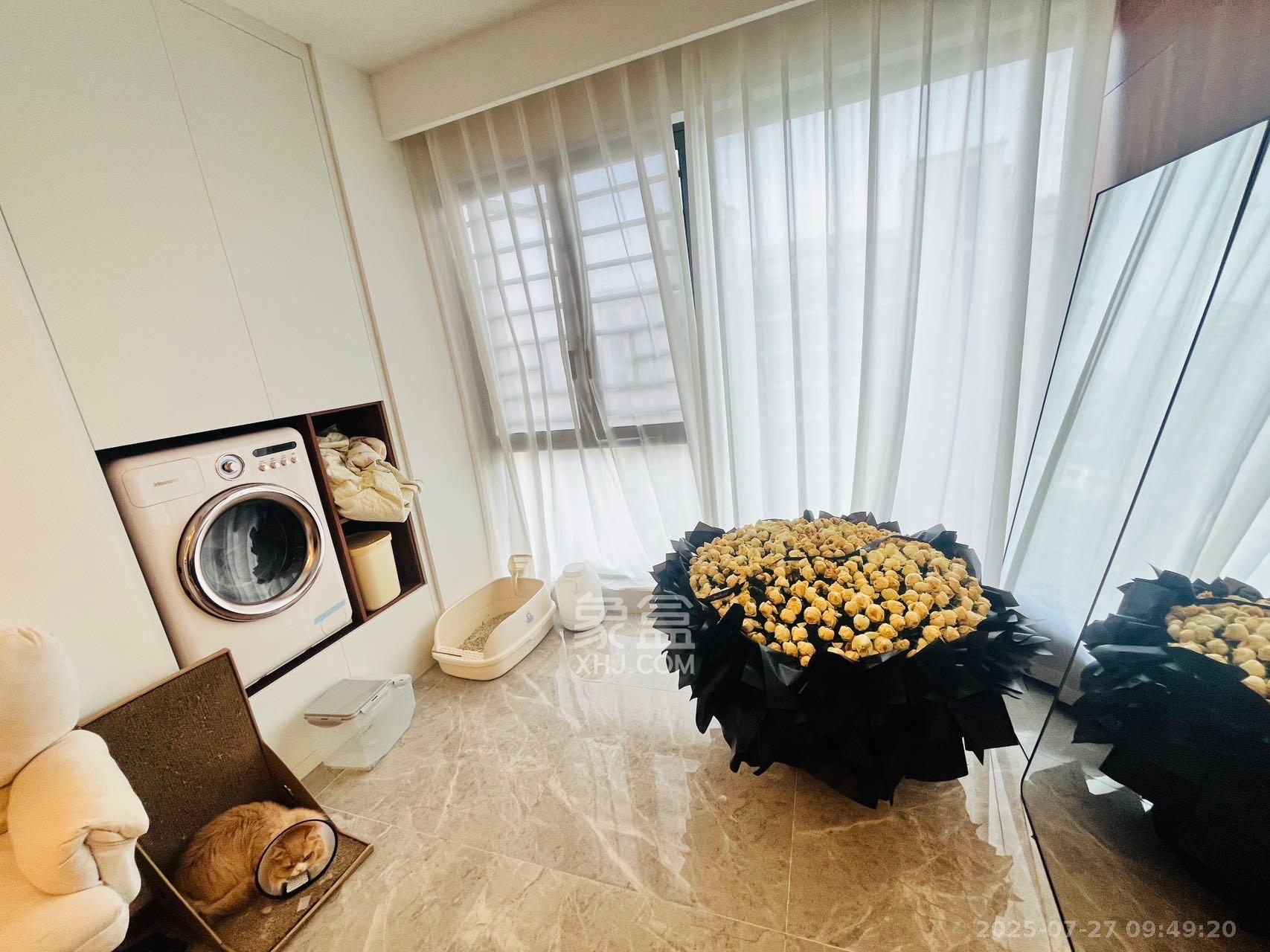 旭辉雨花郡  3室2厅2卫    4300.0元/月室内图