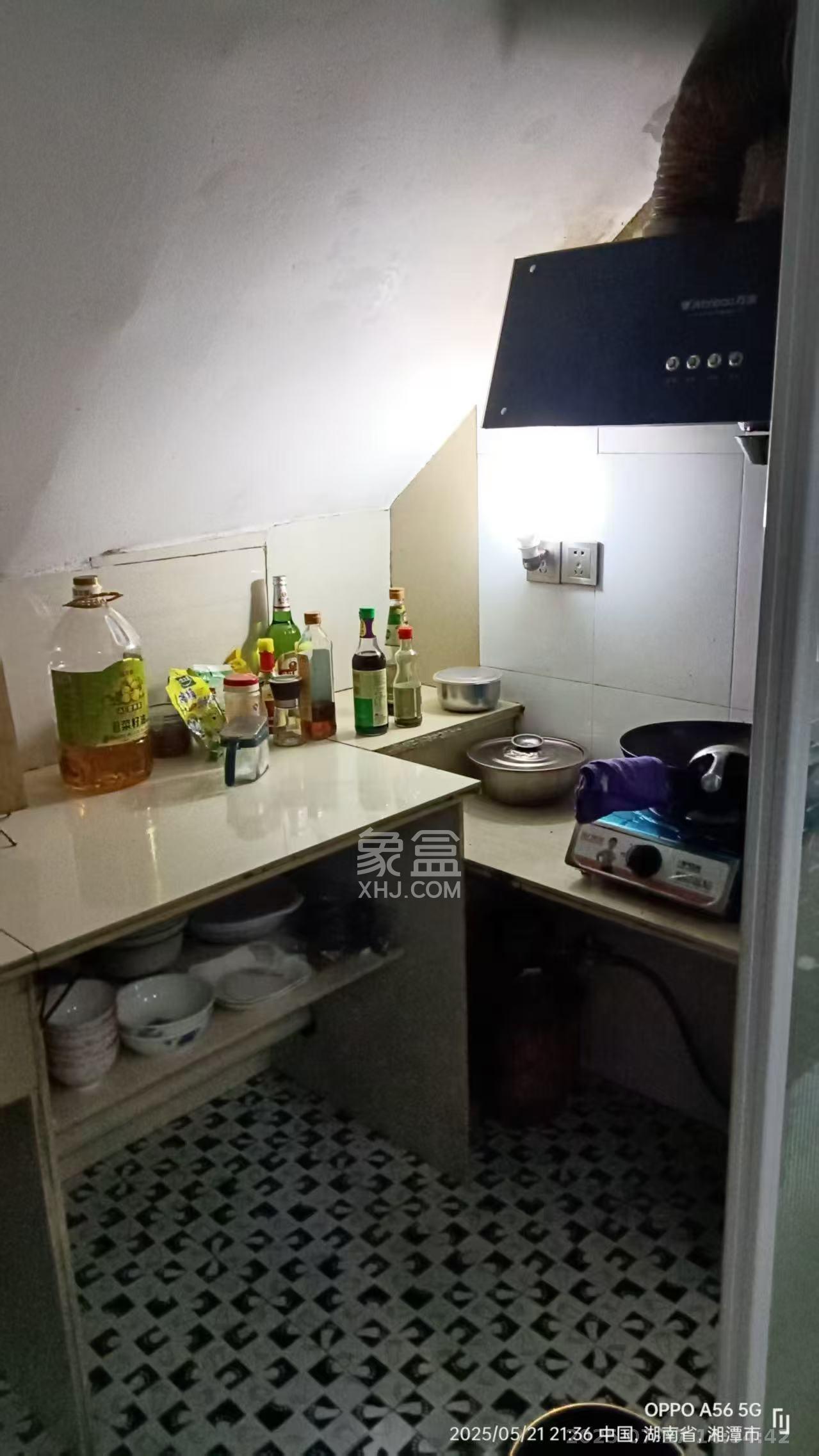 盛世康城 1室1厅1卫 800.0元/月 盛世康城 1室1厅1卫 800.0元/月室内图