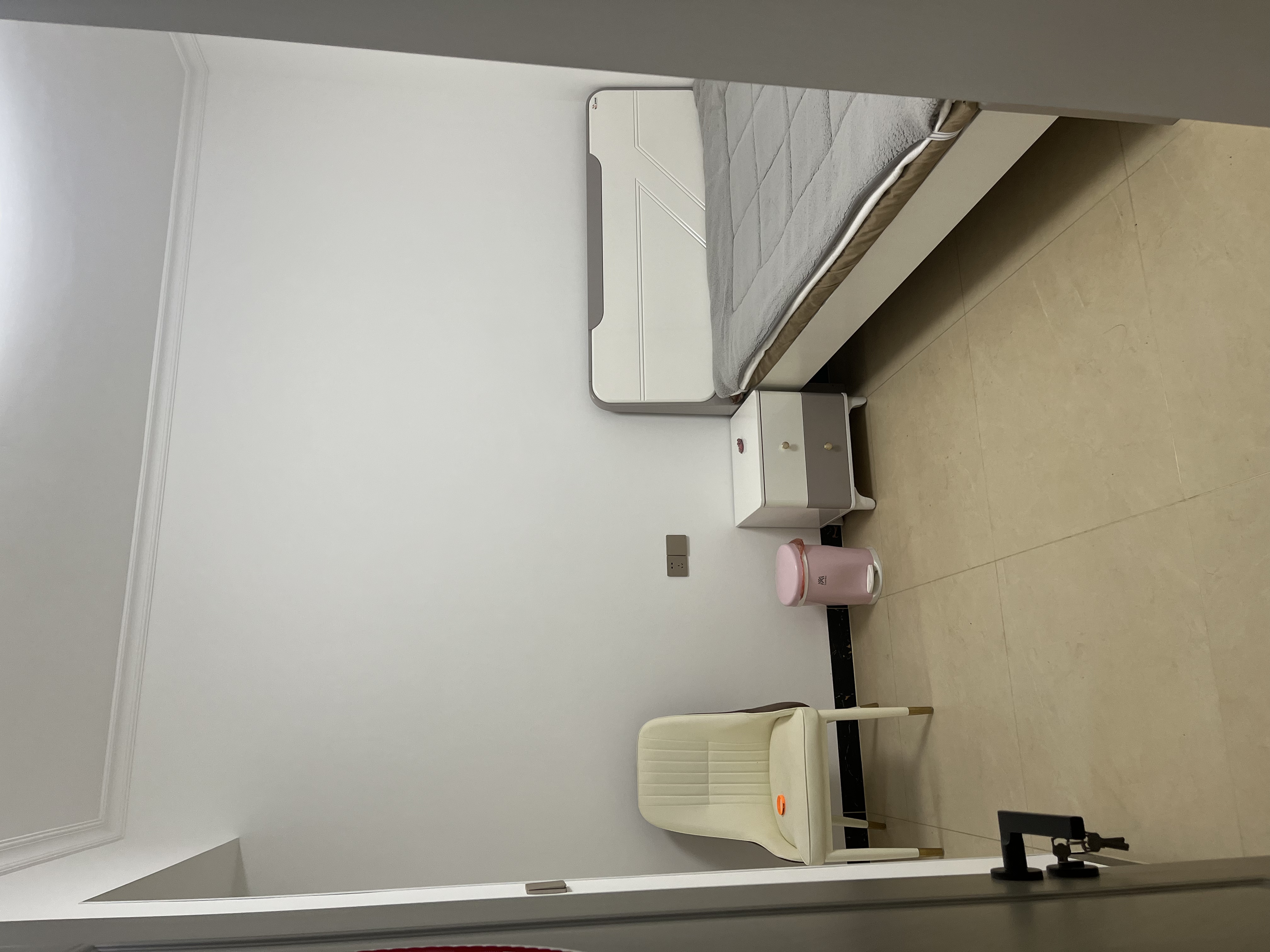 天门壹号  2室2厅1卫    2000.0元/月 天门壹号  2室2厅1卫    2000.0元/月室内图