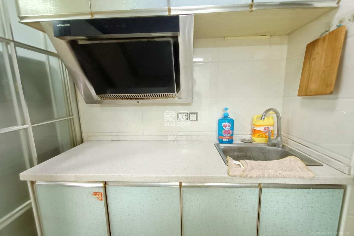 昌和商业中心/昌和国际 1室1厅1卫 1300.0元/月 昌和商业中心/昌和国际 1室1厅1卫 1300.0元/月室内图