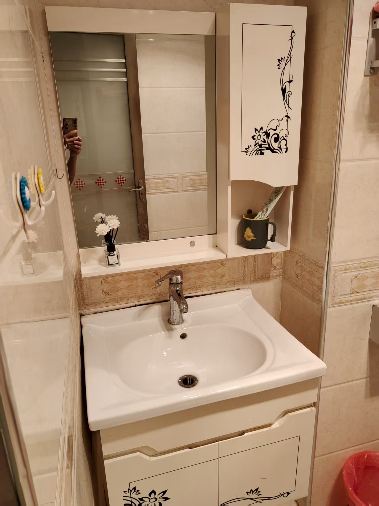 五洲富隆中心  1室1厅1卫    850.0元/月室内图