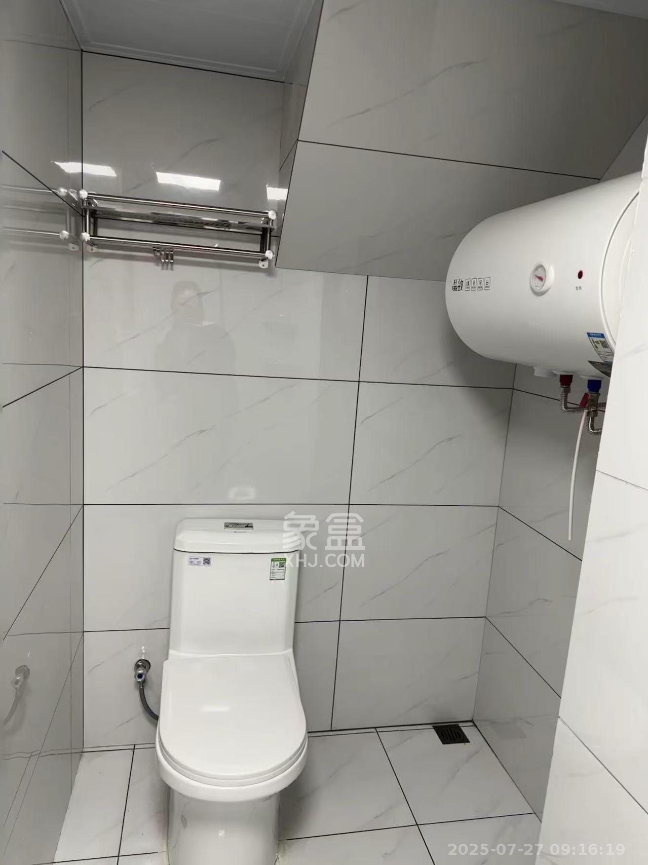 荣盛花语书苑  2室0厅0卫    2100.0元/月 荣盛花语书苑  2室0厅0卫    2100.0元/月室内图