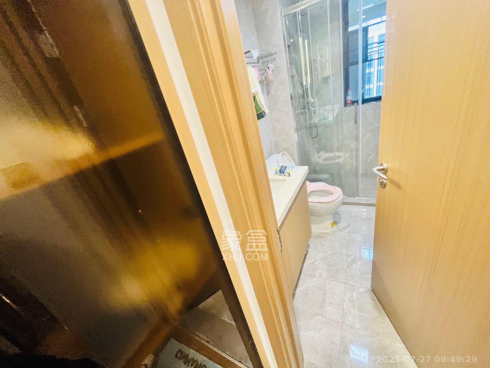 旭辉雨花郡  3室2厅2卫    4300.0元/月室内图