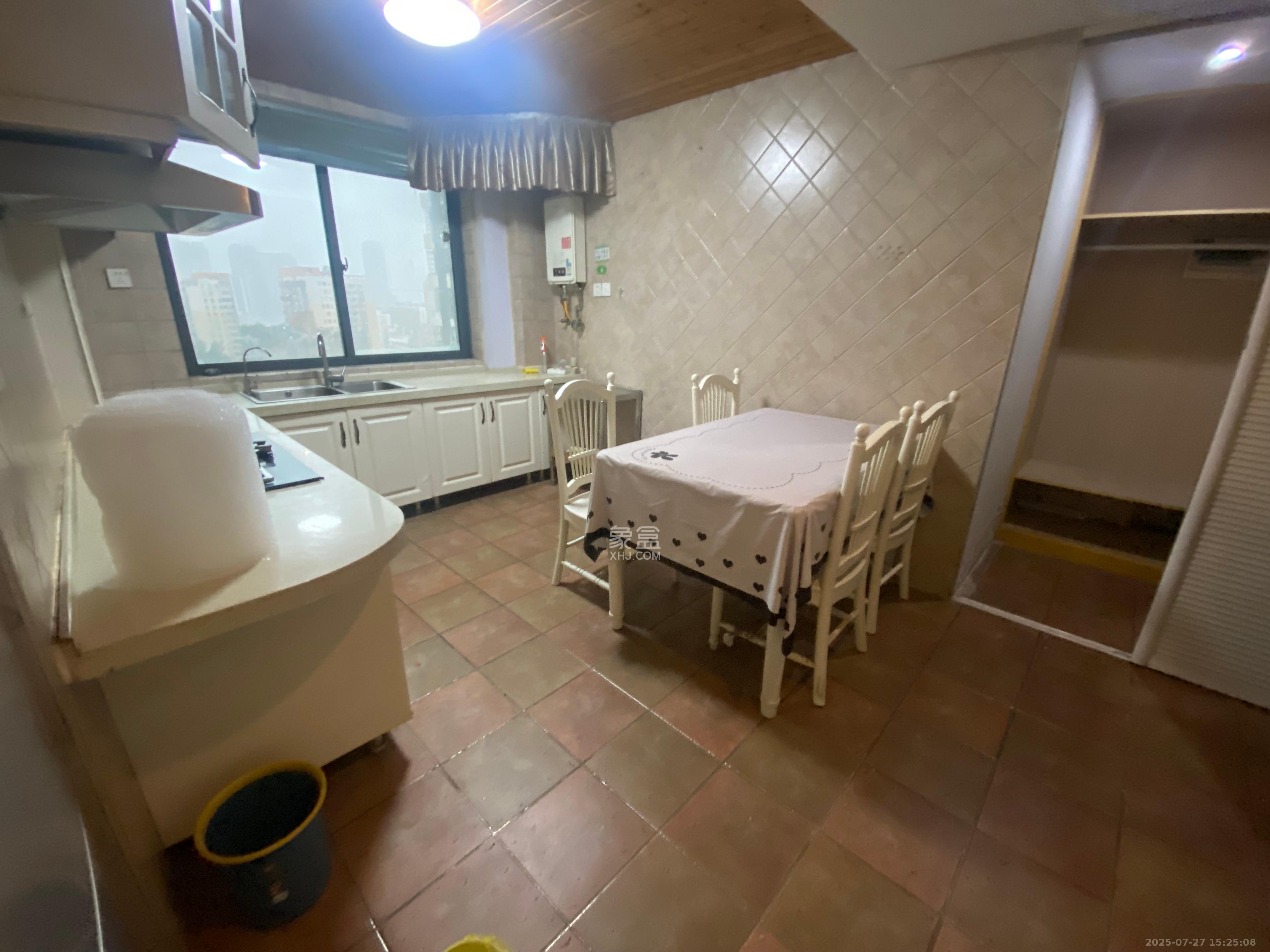 芙蓉蓉苑 1室1厅1卫 2200.0元/月 芙蓉蓉苑 1室1厅1卫 2200.0元/月室内图