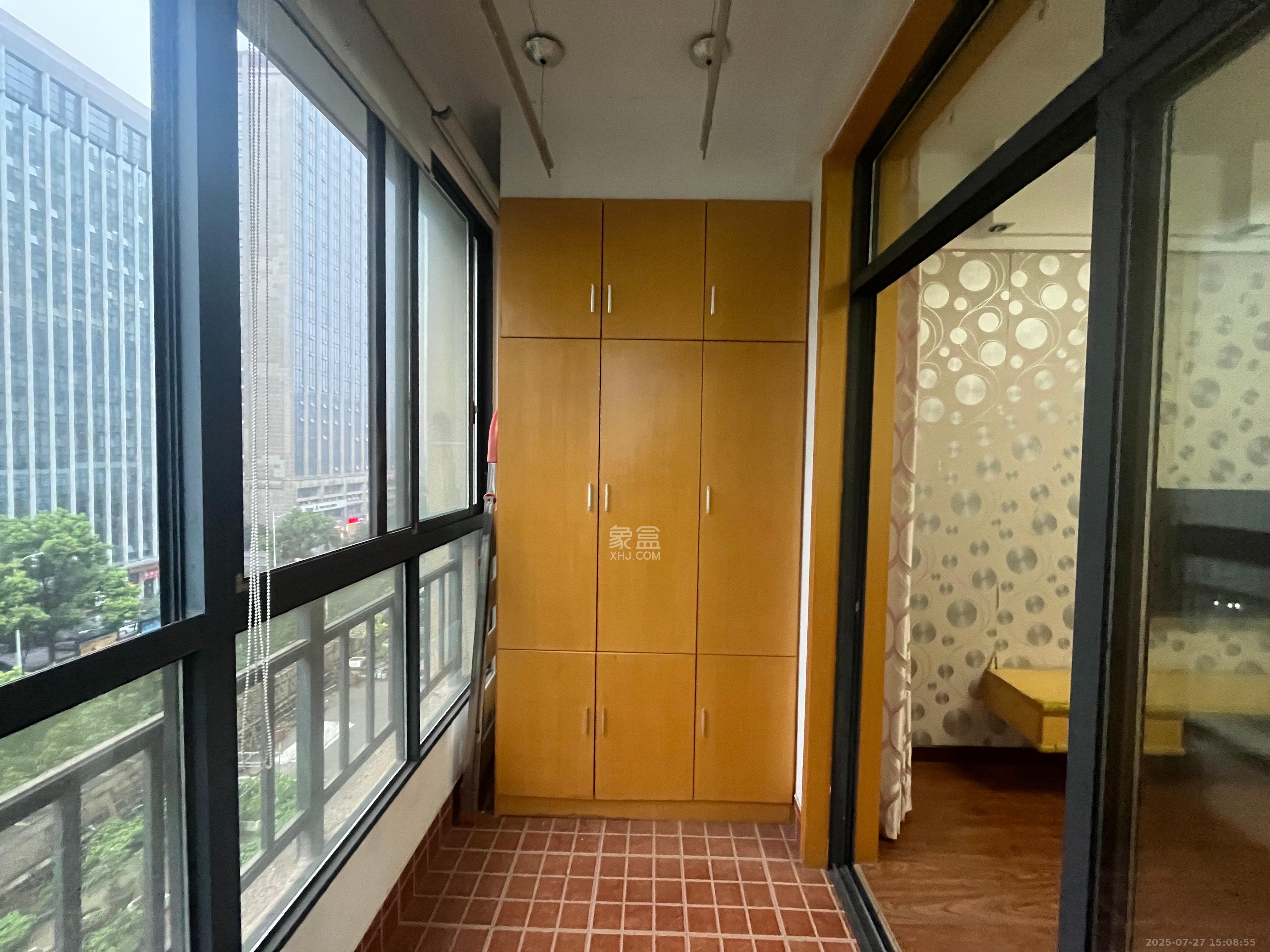 青园  2室2厅1卫   2300.00元/月室内图