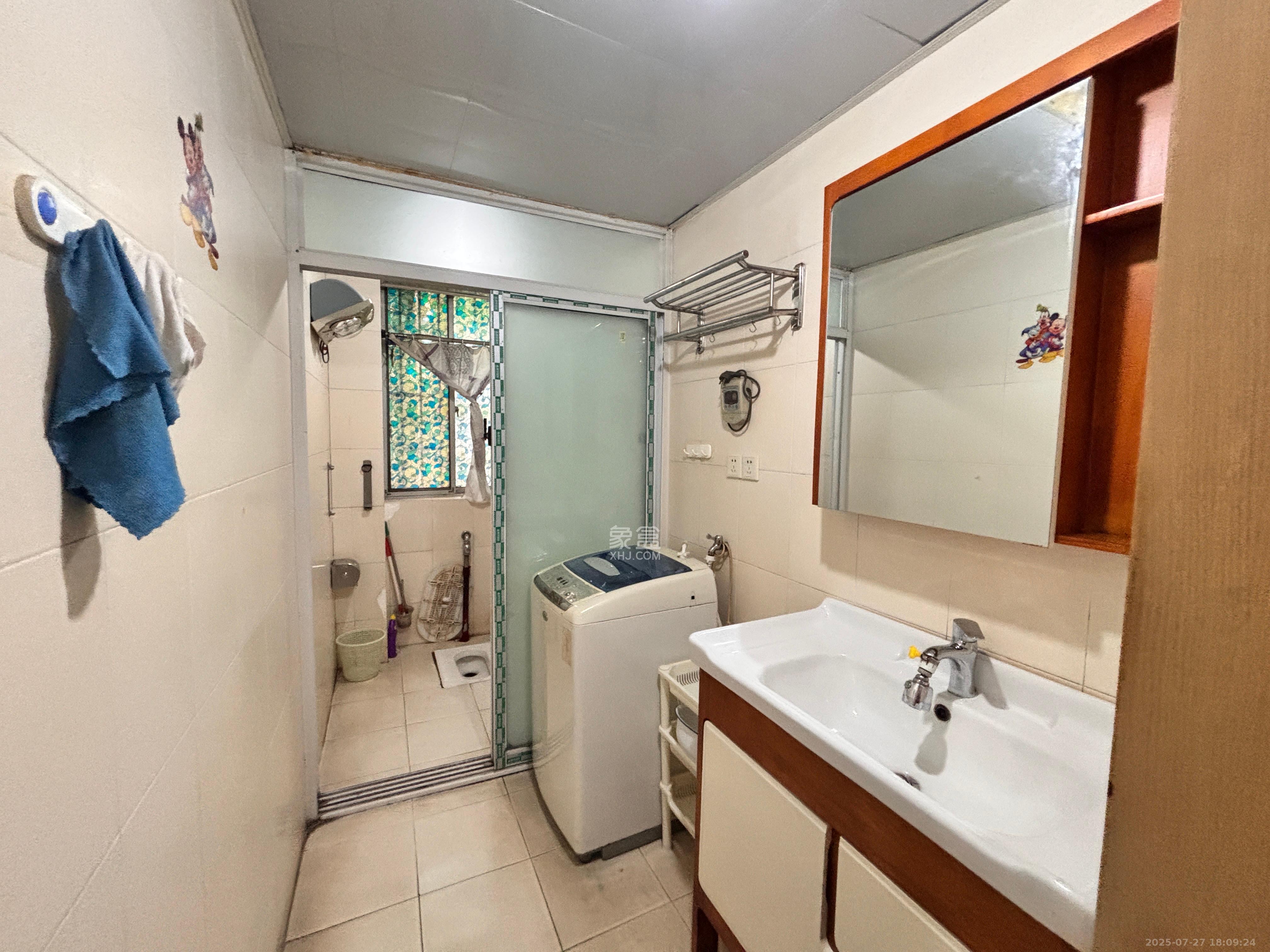 大众传媒教师公寓 3室2厅2卫 1800.0元/月 大众传媒教师公寓 3室2厅2卫 1800.0元/月室内图