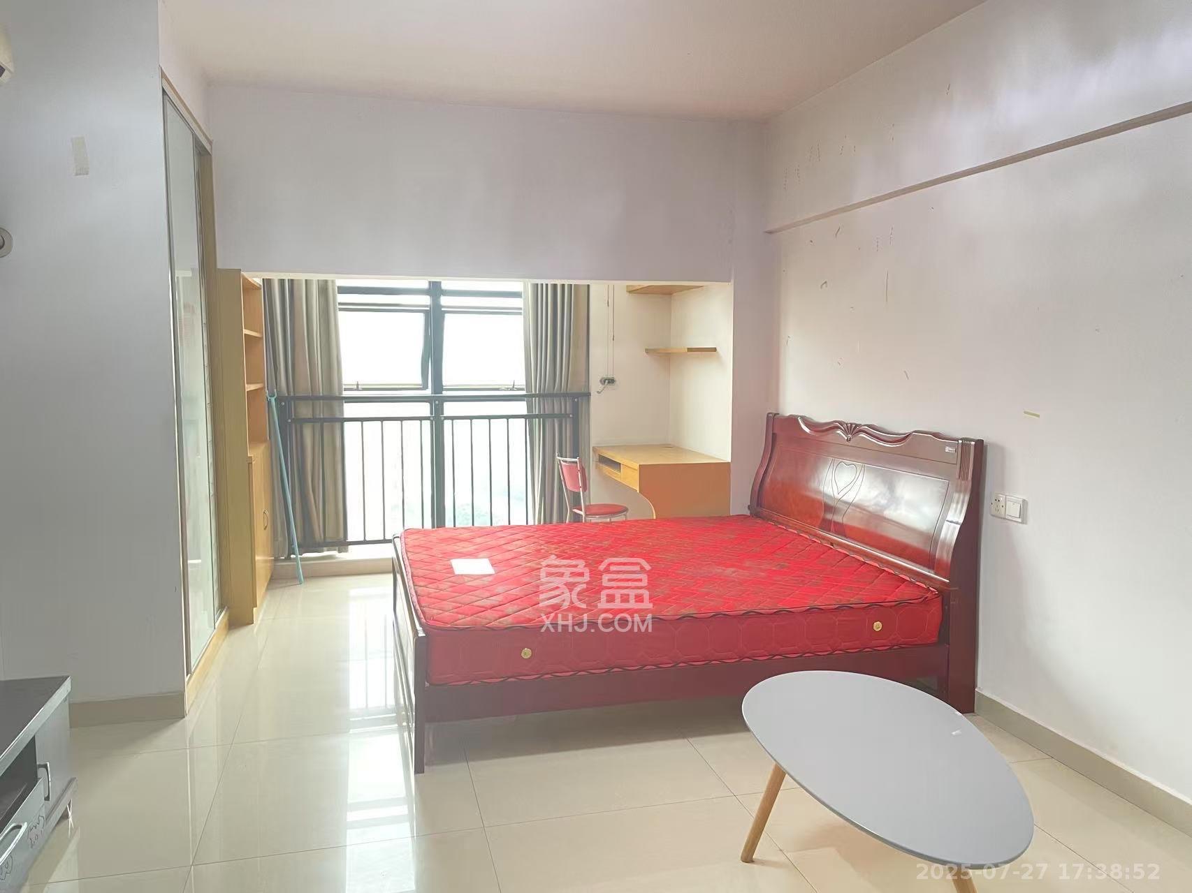 山水华景  1室1厅1卫    1200.0元/月室内图1