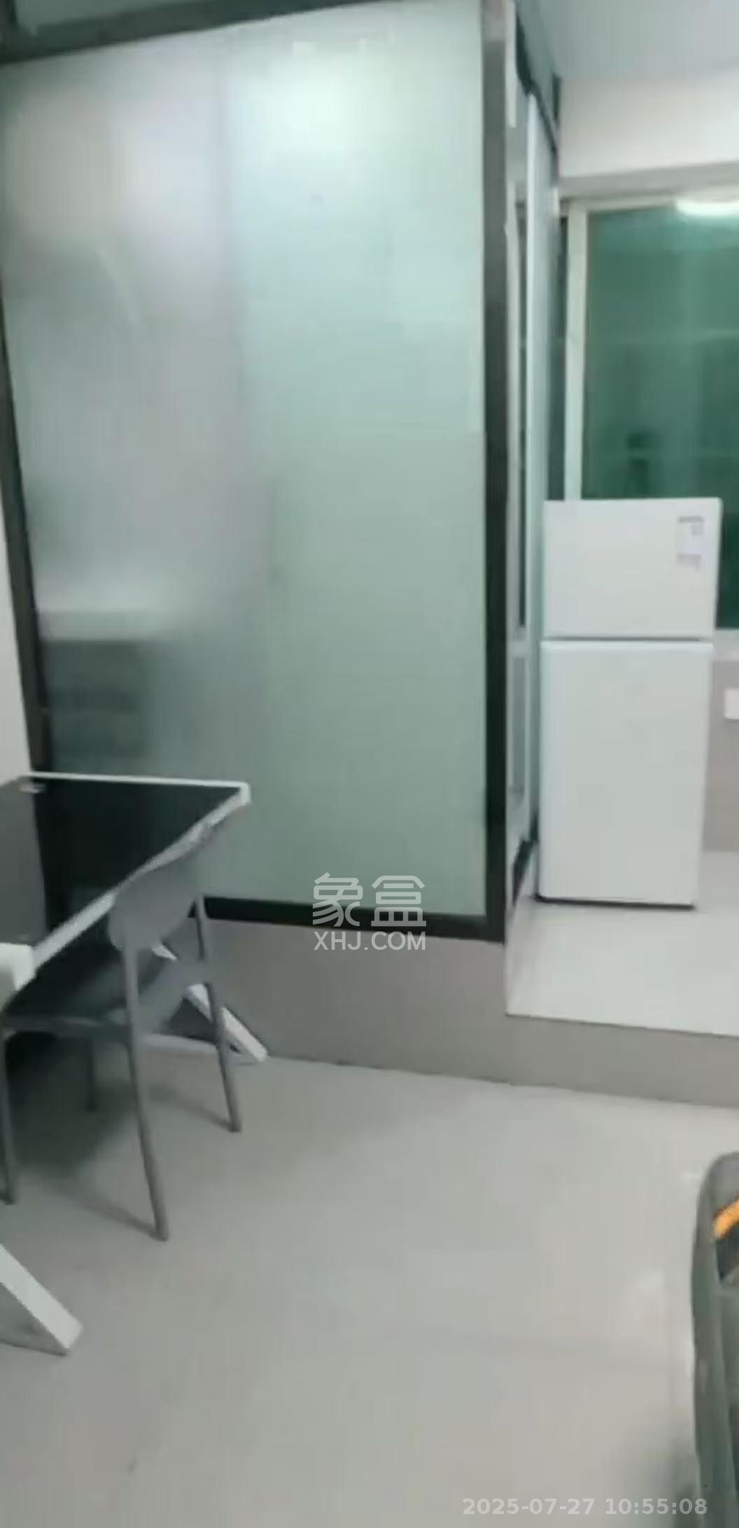 扬帆小区  1室1厅1卫    1200.0元/月室内图
