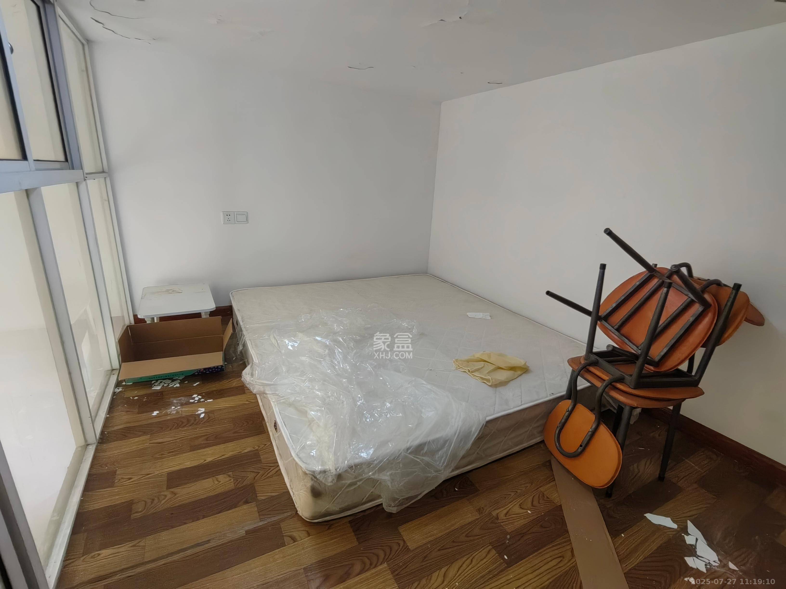 怡海星城 1室2厅1卫 1550.0元/月 怡海星城 1室2厅1卫 1550.0元/月室内图