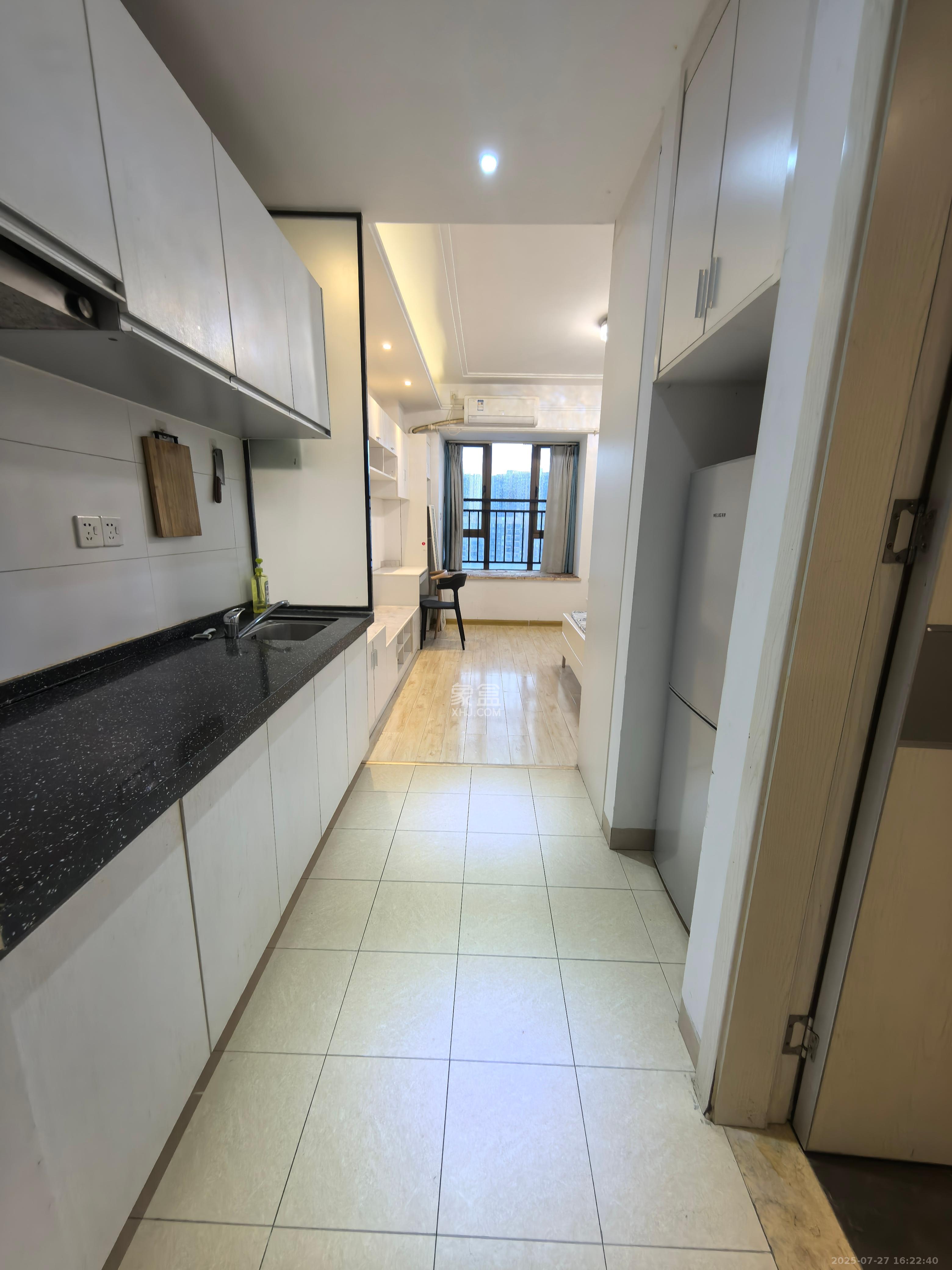 江山帝景哈佛  1室1厅1卫    1300.0元/月 江山帝景哈佛  1室1厅1卫    1300.0元/月室内图