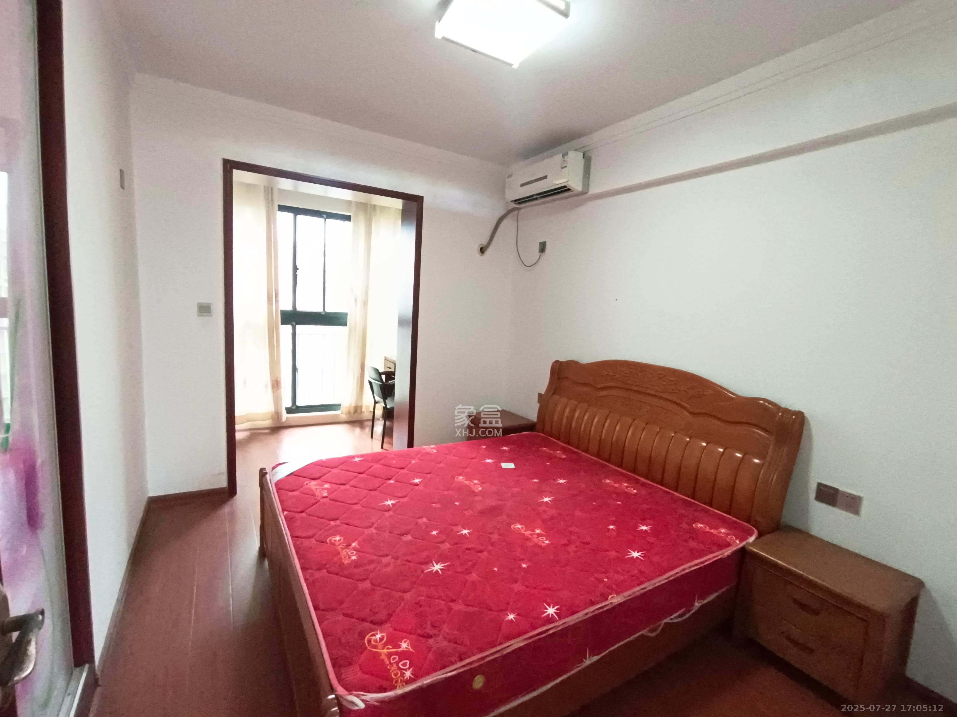 圆梦完美生活 4室2厅2卫 2300.0元/月 圆梦完美生活 4室2厅2卫 2300.0元/月室内图