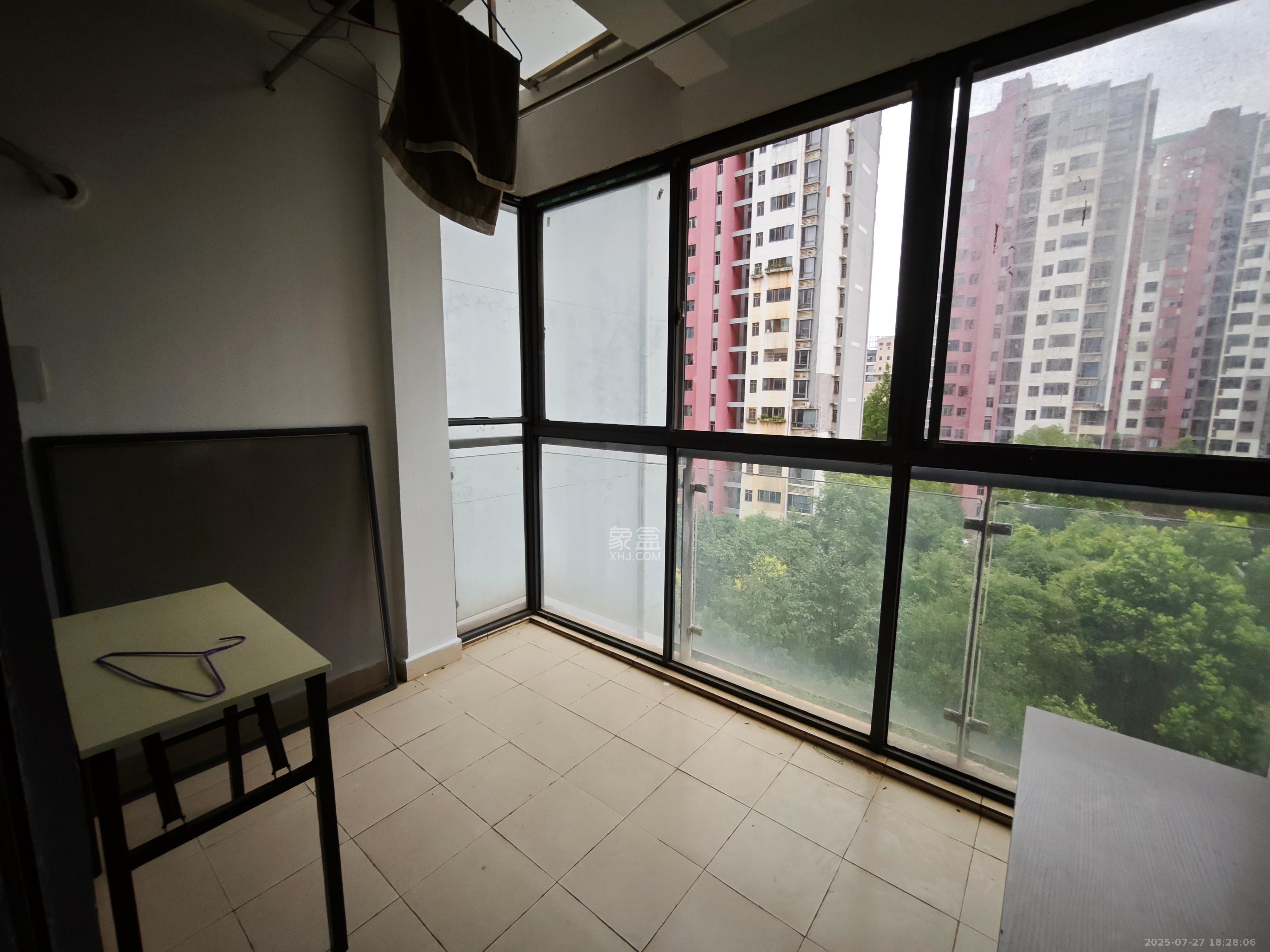 珠江花城二期扶水岸  1室1厅1卫    800.0元/月室内图