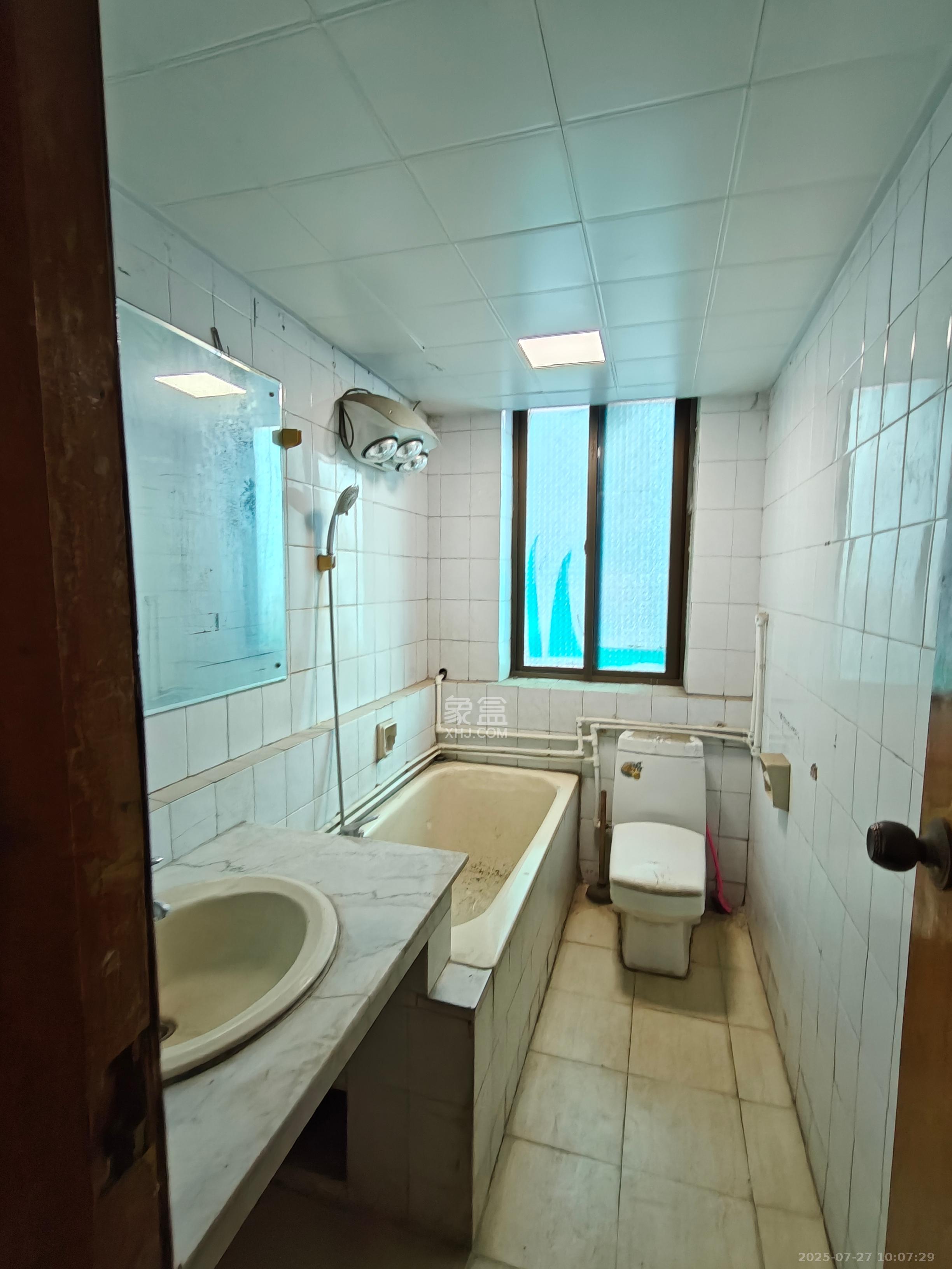 窑岭光大银行宿舍 2室1厅1卫 2000.0元/月 窑岭光大银行宿舍 2室1厅1卫 2000.0元/月室内图