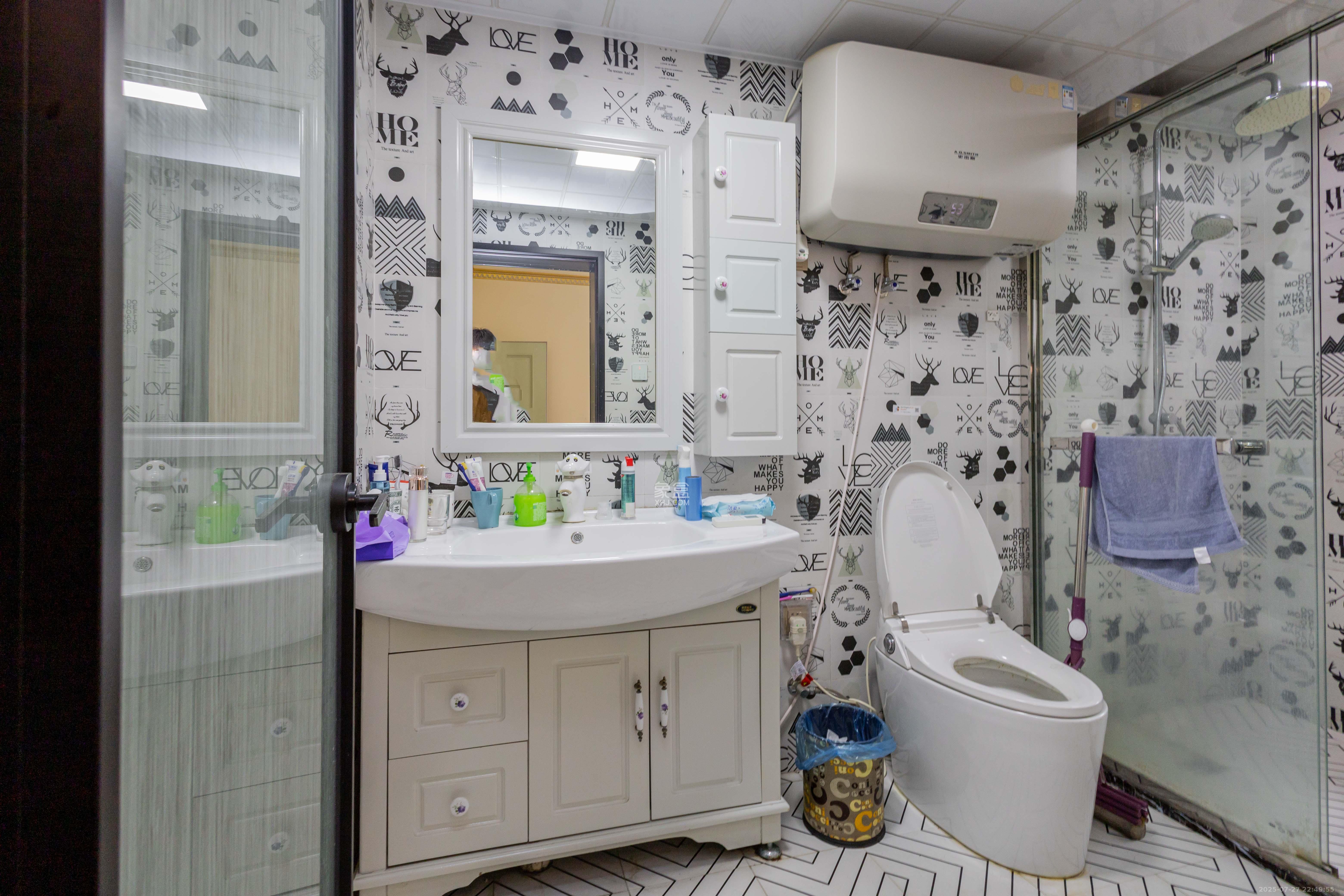 盛隆佳园 5室2厅3卫 208.0万 盛隆佳园 5室2厅3卫 208.0万卫生间