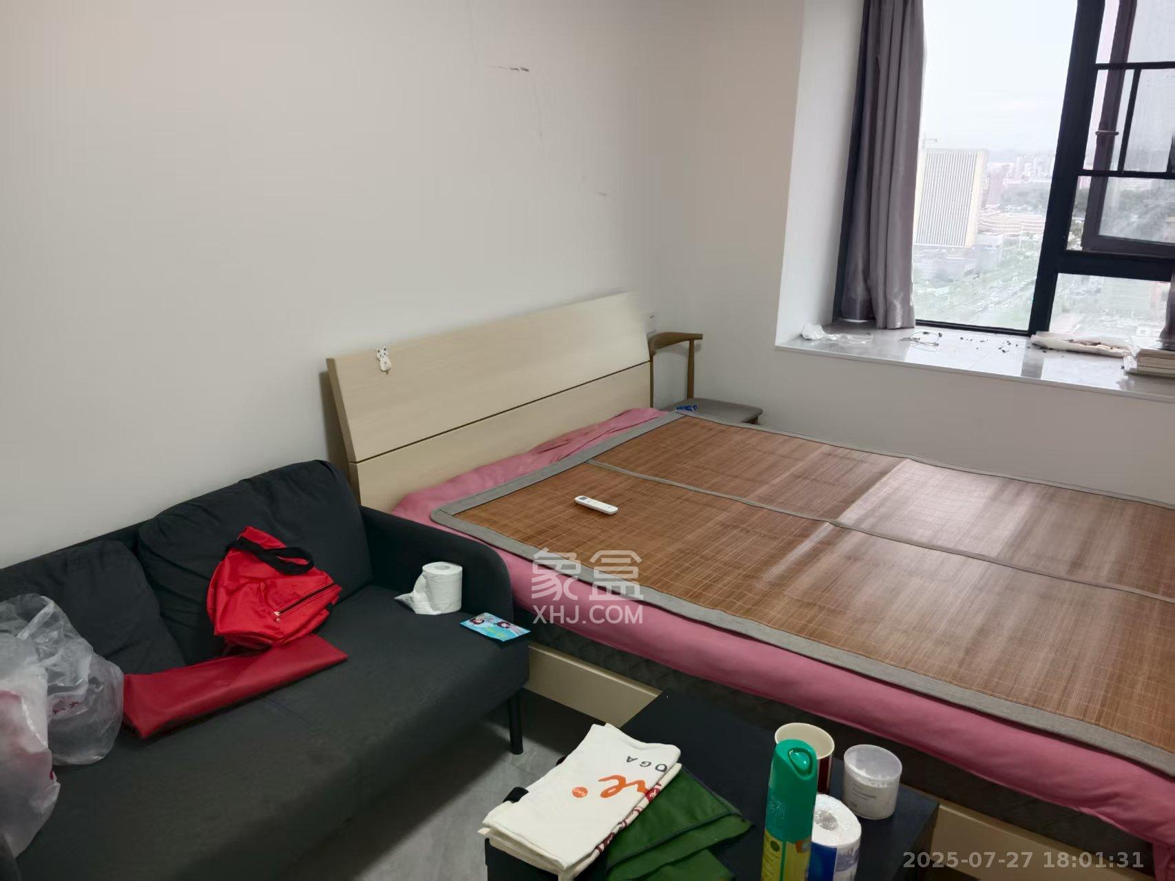 保利麓谷林语I区  1室0厅1卫    1400.0元/月室内图