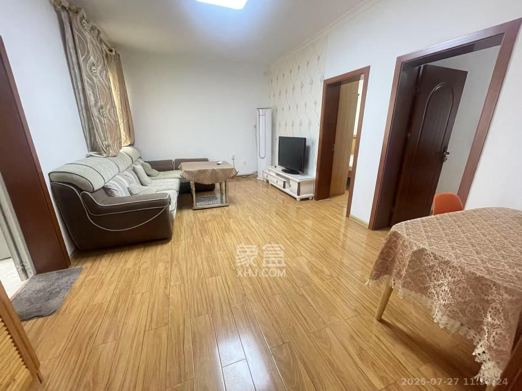 下碧湘街小区  2室1厅1卫   2100.00元/月室内图