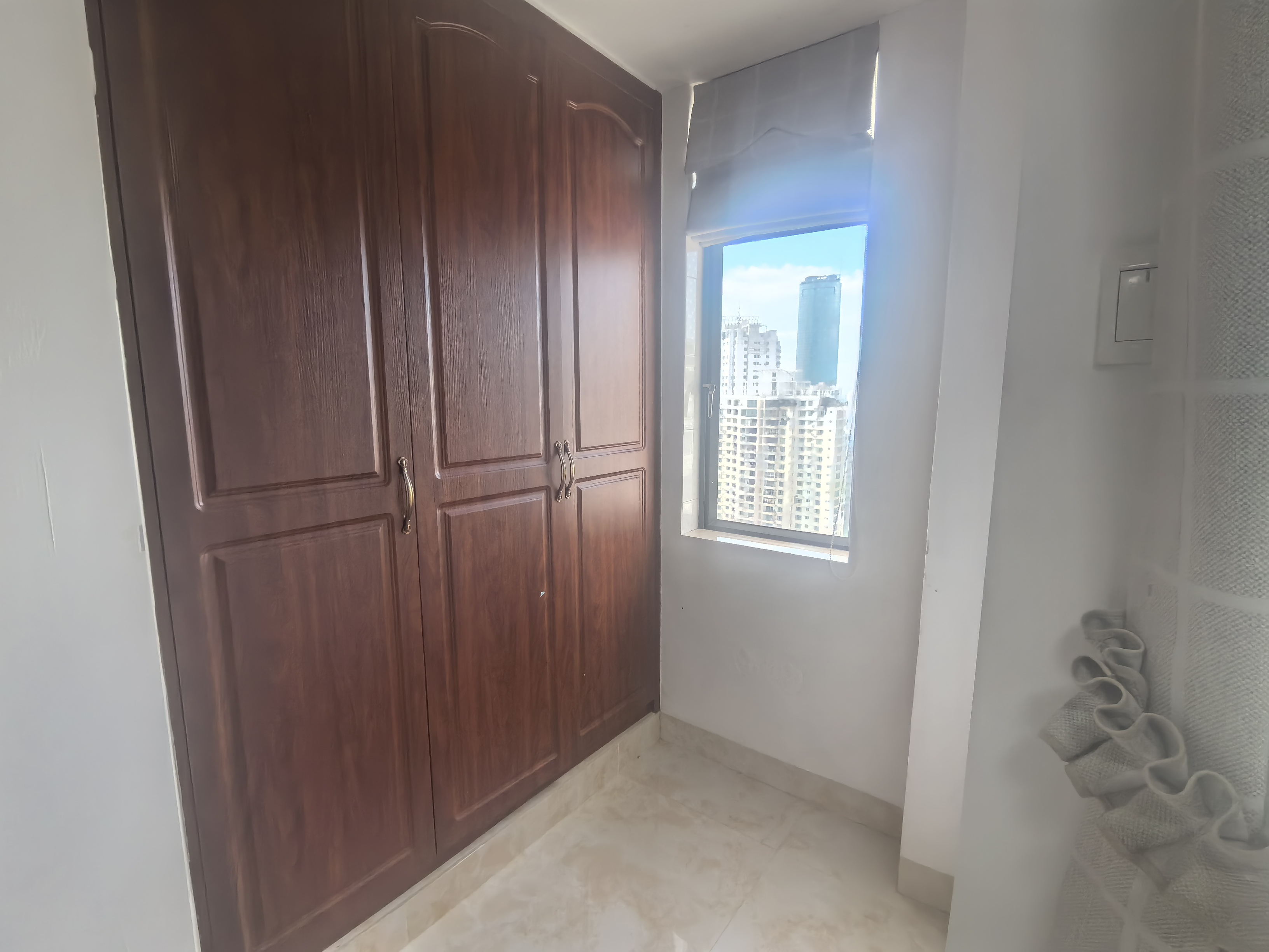 金湾花园 1室1厅1卫 39.0万 金湾花园 1室1厅1卫 39.0万客厅