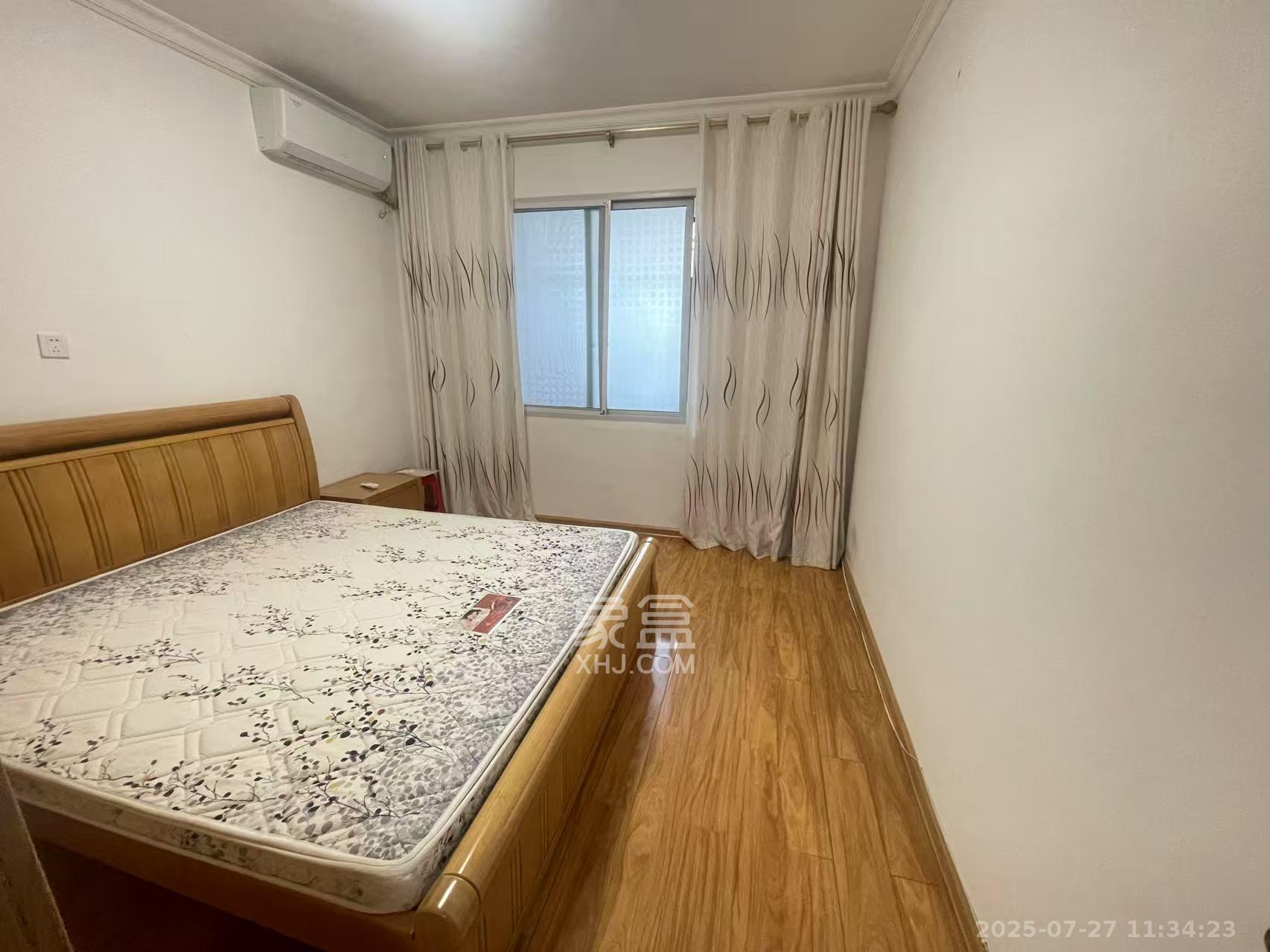 下碧湘街小区  2室1厅1卫   2100.00元/月室内图