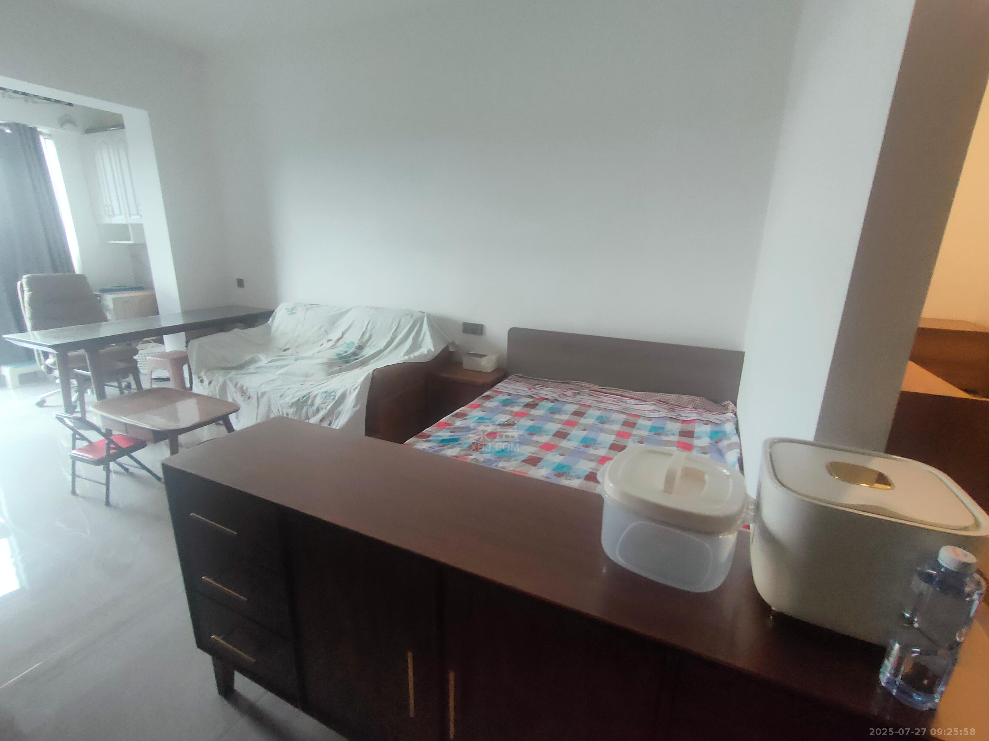 中泰财富湘江  1室1厅1卫    1500.0元/月 中泰财富湘江  1室1厅1卫    1500.0元/月室内图