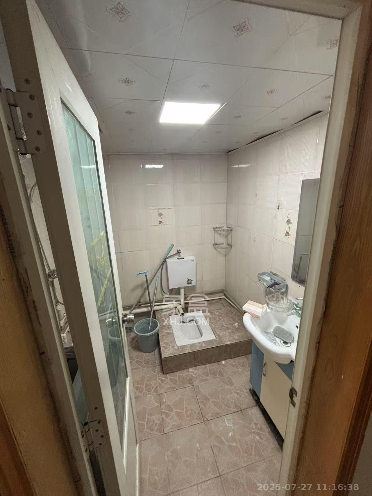 玛依拉山庄  1室1厅1卫   1800.00元/月室内图