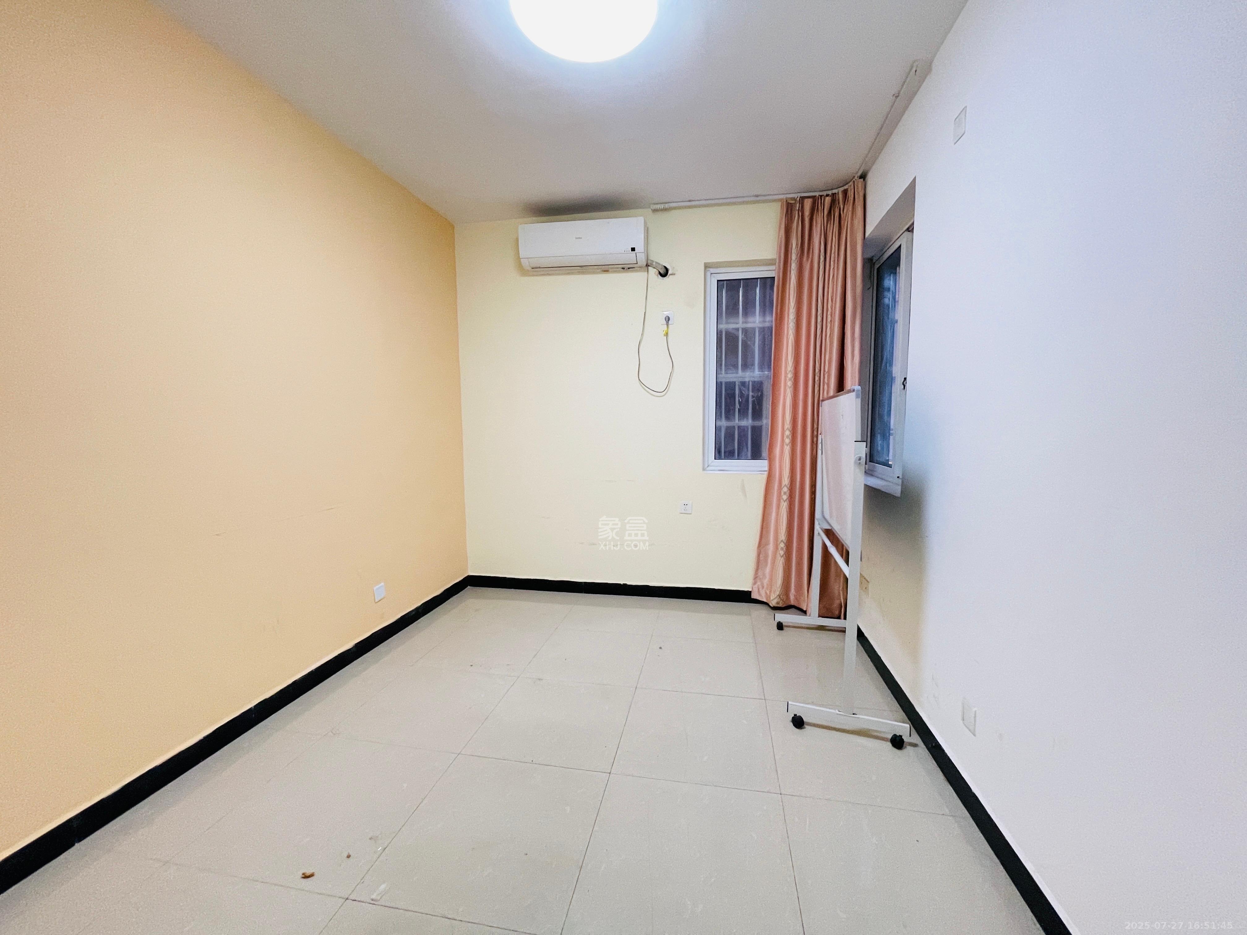 鑫科明珠 3室2厅1卫 2600.0元/月 鑫科明珠 3室2厅1卫 2600.0元/月室内图