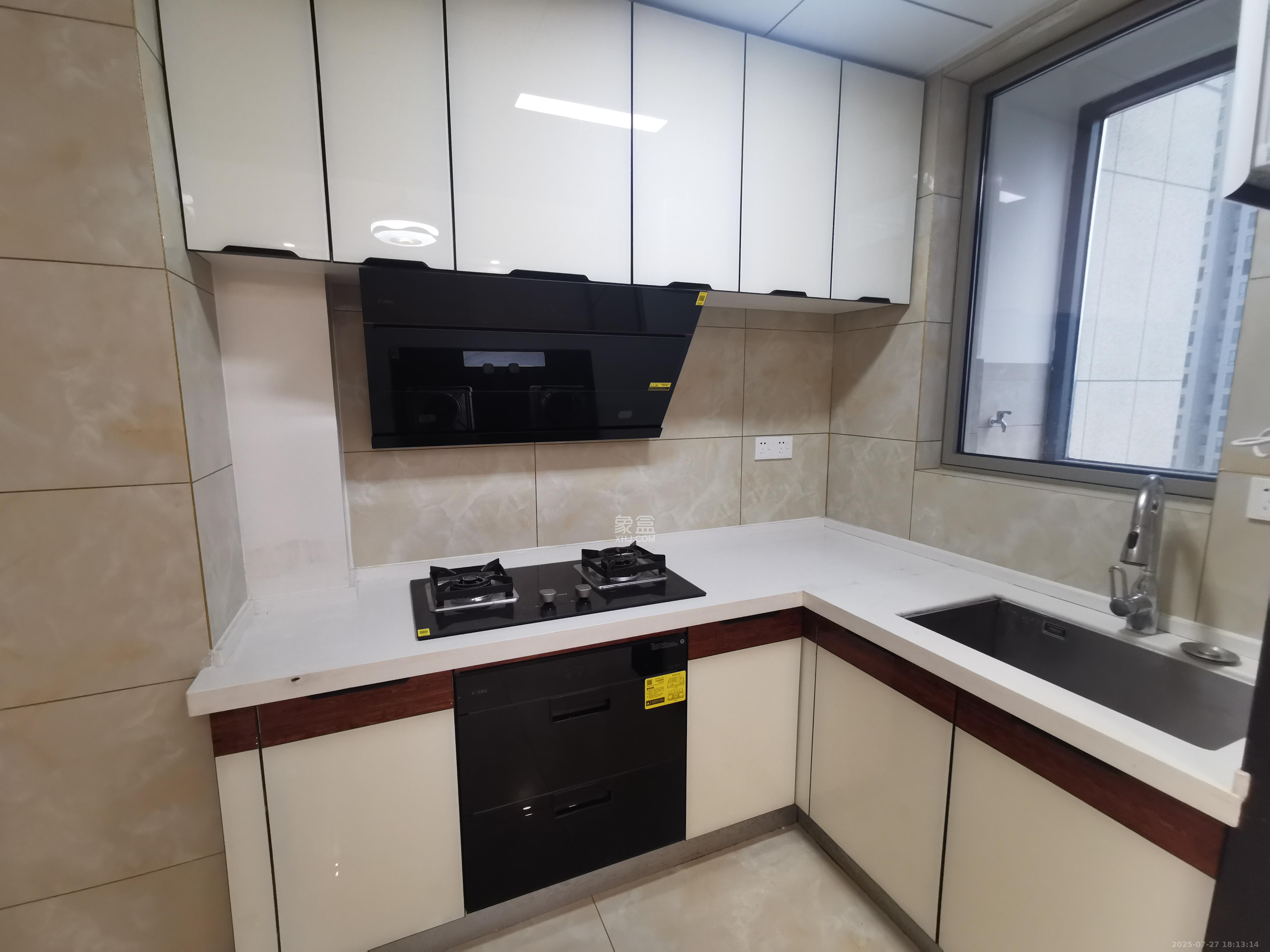 梅溪湖金茂湾 4室2厅2卫 3700.0元/月 梅溪湖金茂湾 4室2厅2卫 3700.0元/月室内图