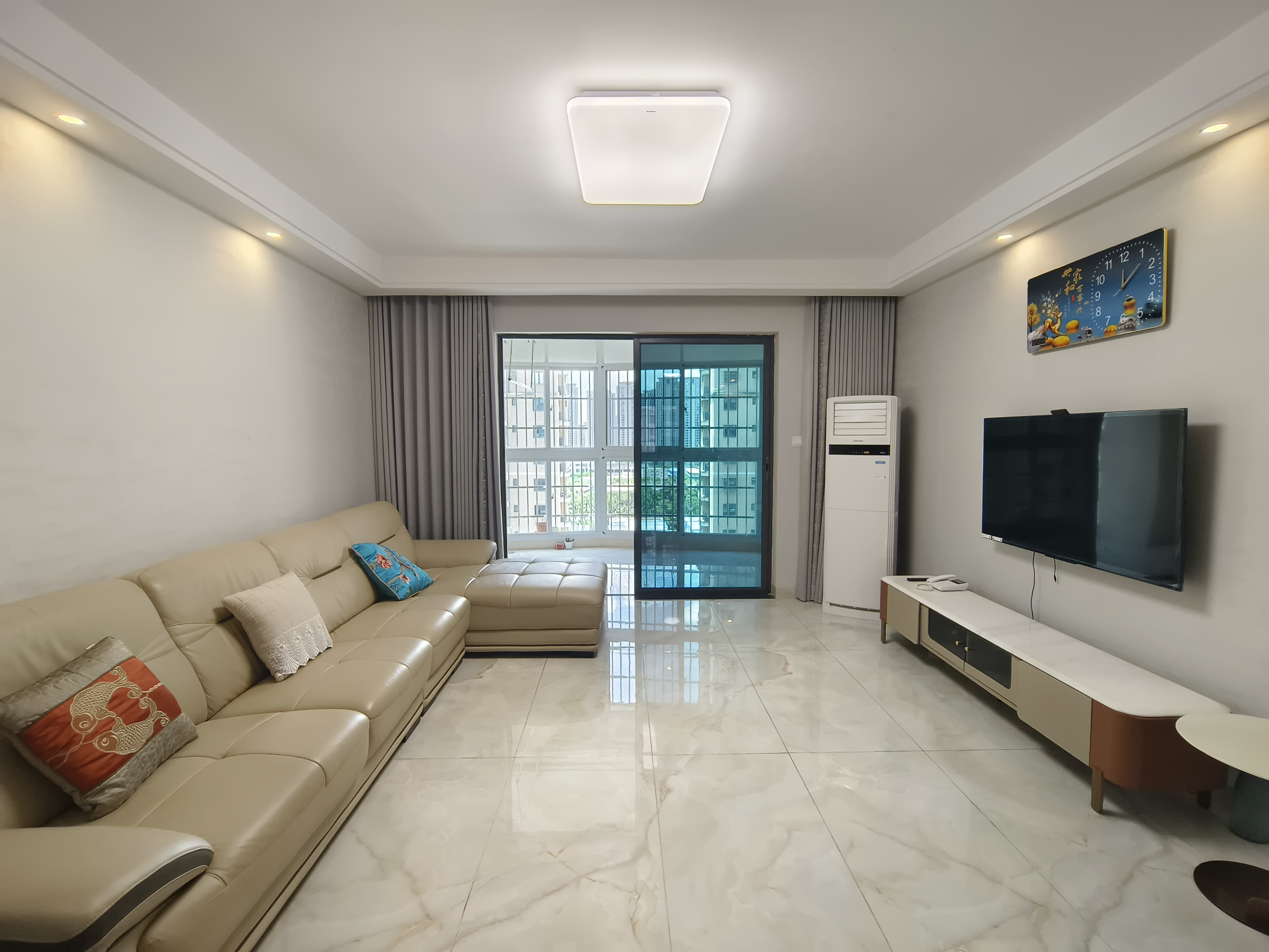 国兴城(B区) 4室2厅2卫 6800.0元/月 国兴城(B区) 4室2厅2卫 6800.0元/月室内图