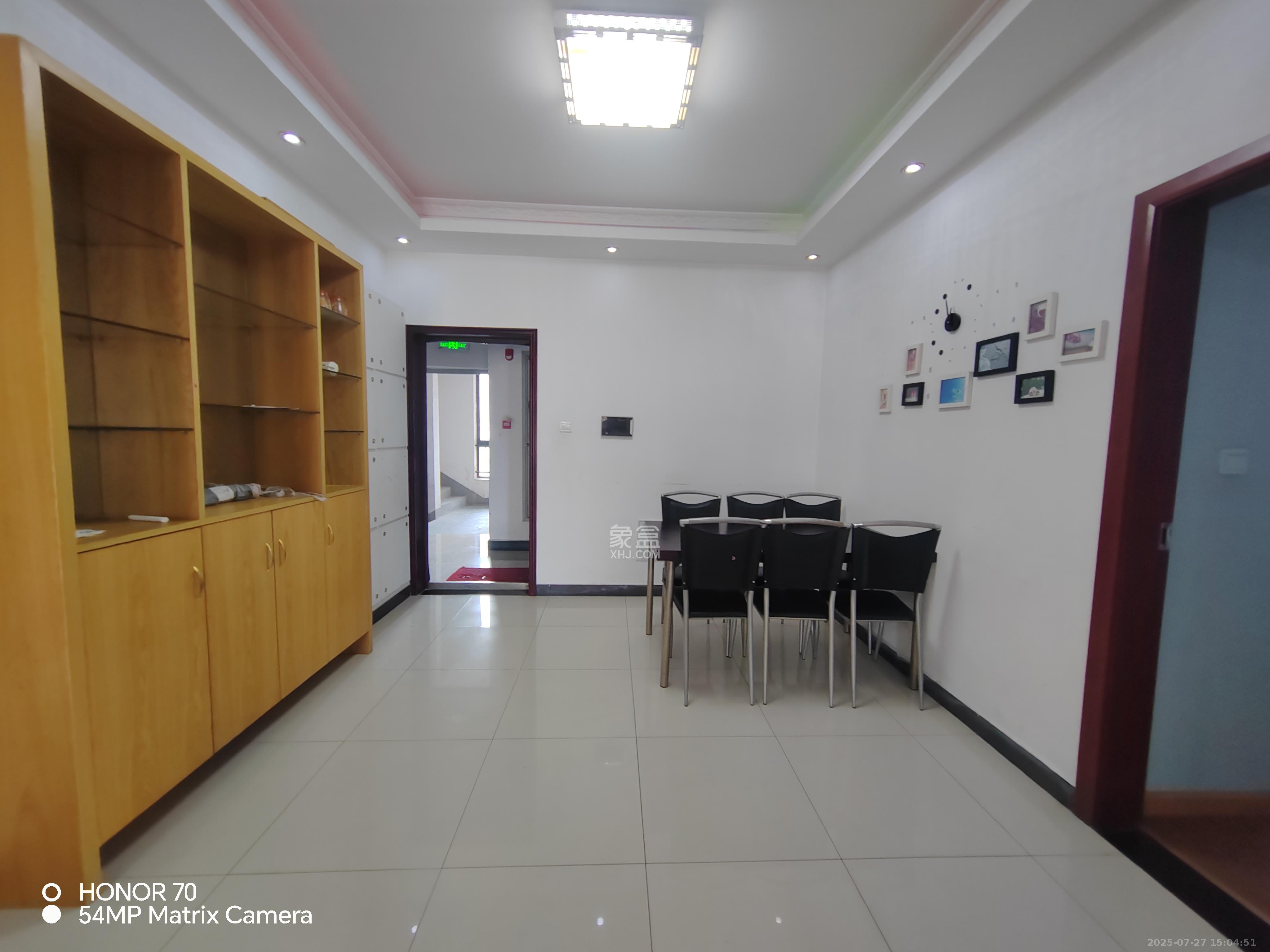 新盛珑璟台 2室2厅1卫 2200.0元/月 新盛珑璟台 2室2厅1卫 2200.0元/月室内图