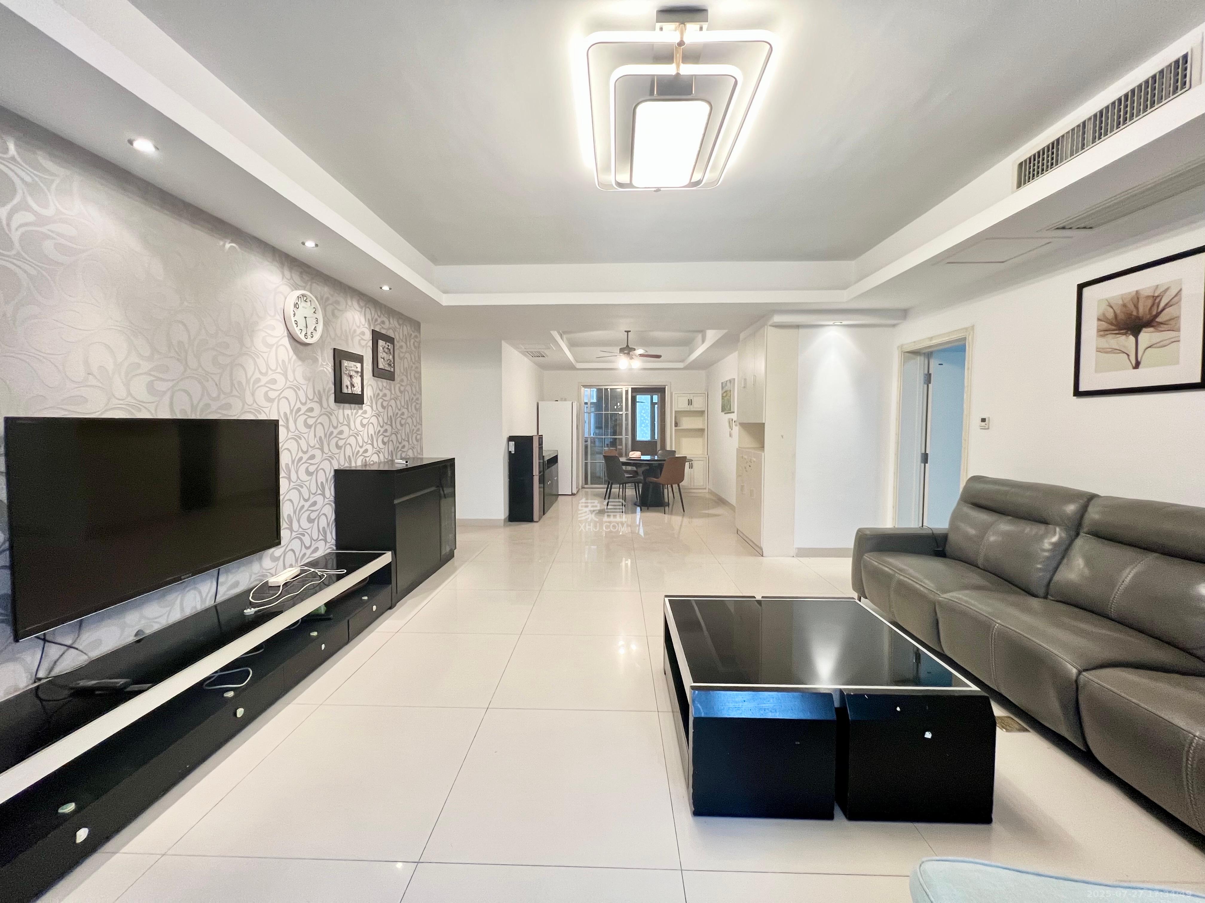 湘瑞嘉园  4室2厅2卫    2800.0元/月 湘瑞嘉园  4室2厅2卫    2800.0元/月室内图