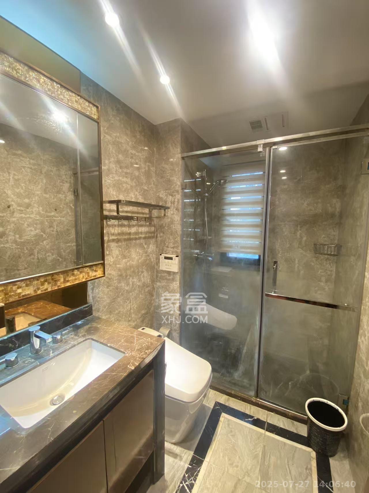 恒大御景天下城一期  3室2厅2卫    4200.0元/月室内图