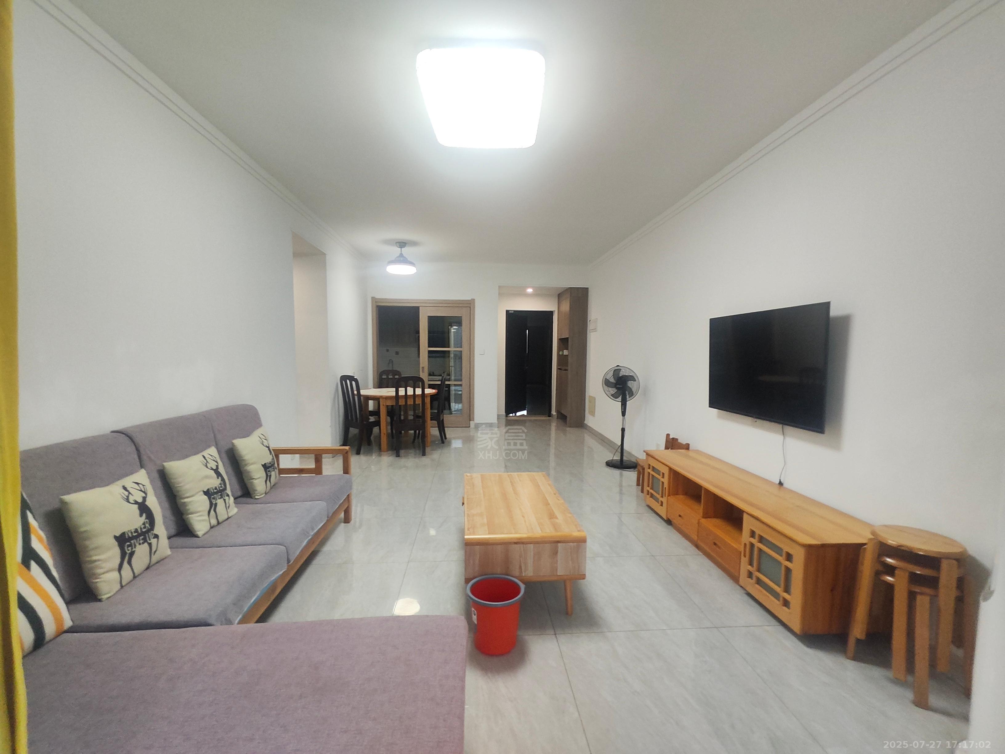 美的翰城  3室2厅2卫   2100.00元/月室内图