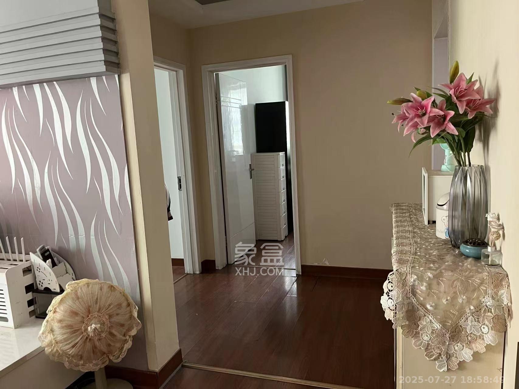 万事佳景园 3室2厅2卫 2200.0元/月 万事佳景园 3室2厅2卫 2200.0元/月室内图