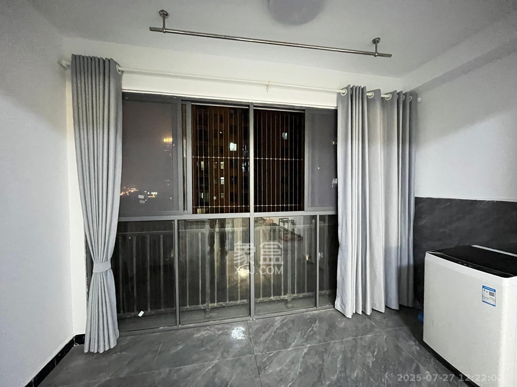 中南红领邦（红星嘉和苑）  3室2厅2卫    2600.0元/月室内图