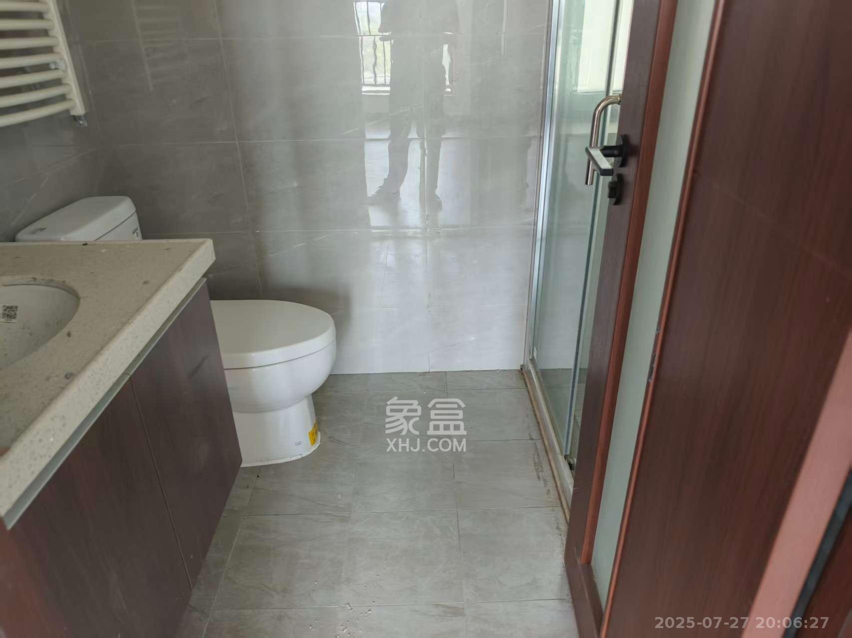 绿地长沙城际空间站（柏仕佳苑）  4室2厅2卫    4200.0元/月室内图