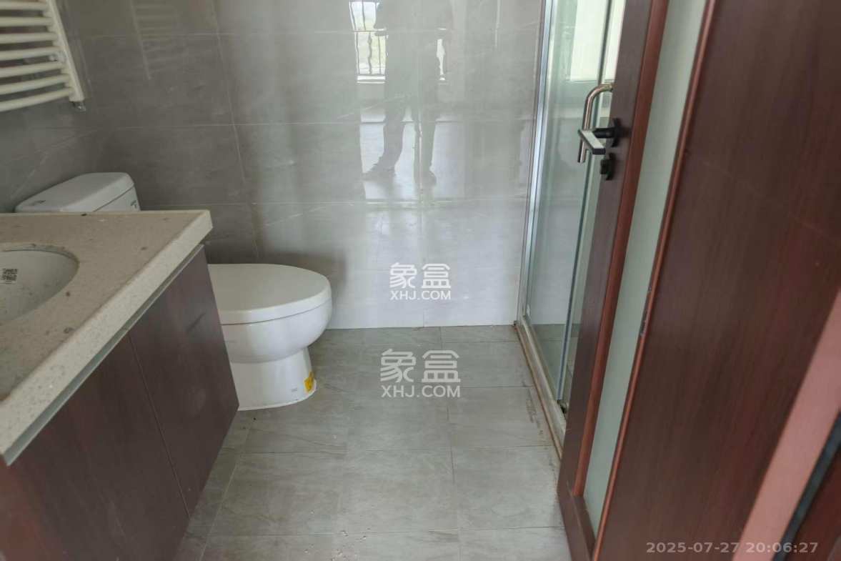 绿地长沙城际空间站(柏仕佳苑)  4室2厅2卫    4200.0元/月 绿地长沙城际空间站(柏仕佳苑)  4室2厅2卫    4200.0元/月室内图