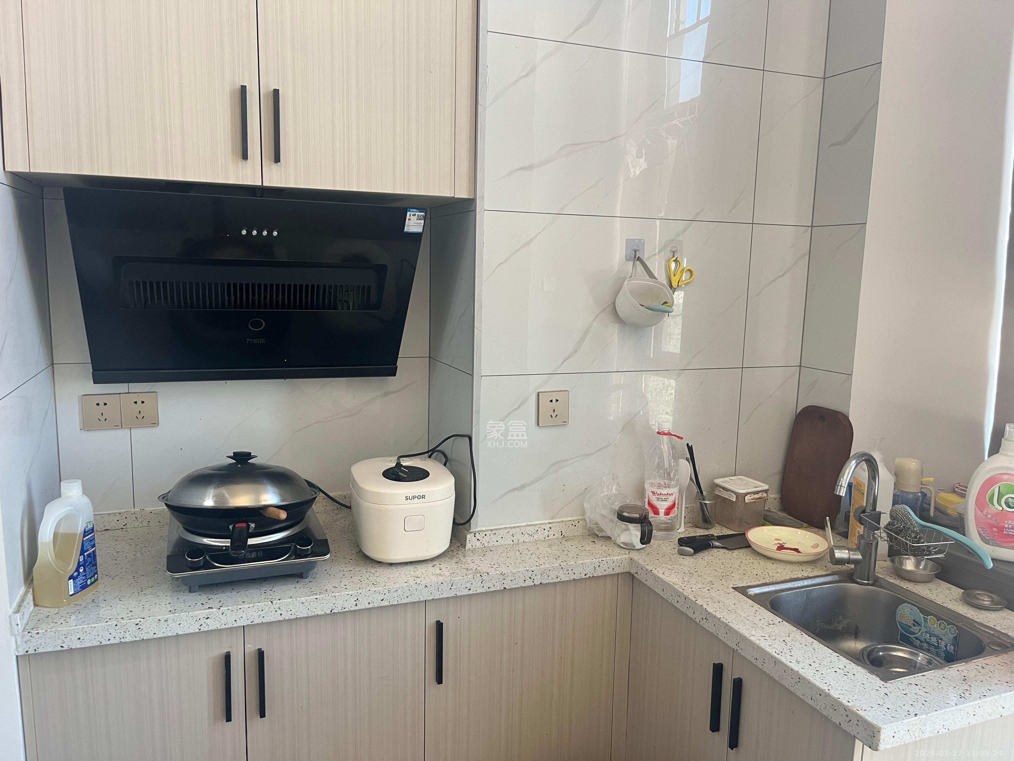 天麓轻奢国际  1室1厅1卫    1800.0元/月室内图