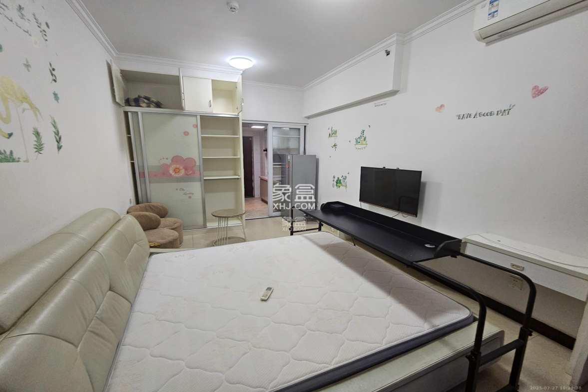 达美D6区 1室1厅1卫 1600.0元/月 达美D6区 1室1厅1卫 1600.0元/月室内图