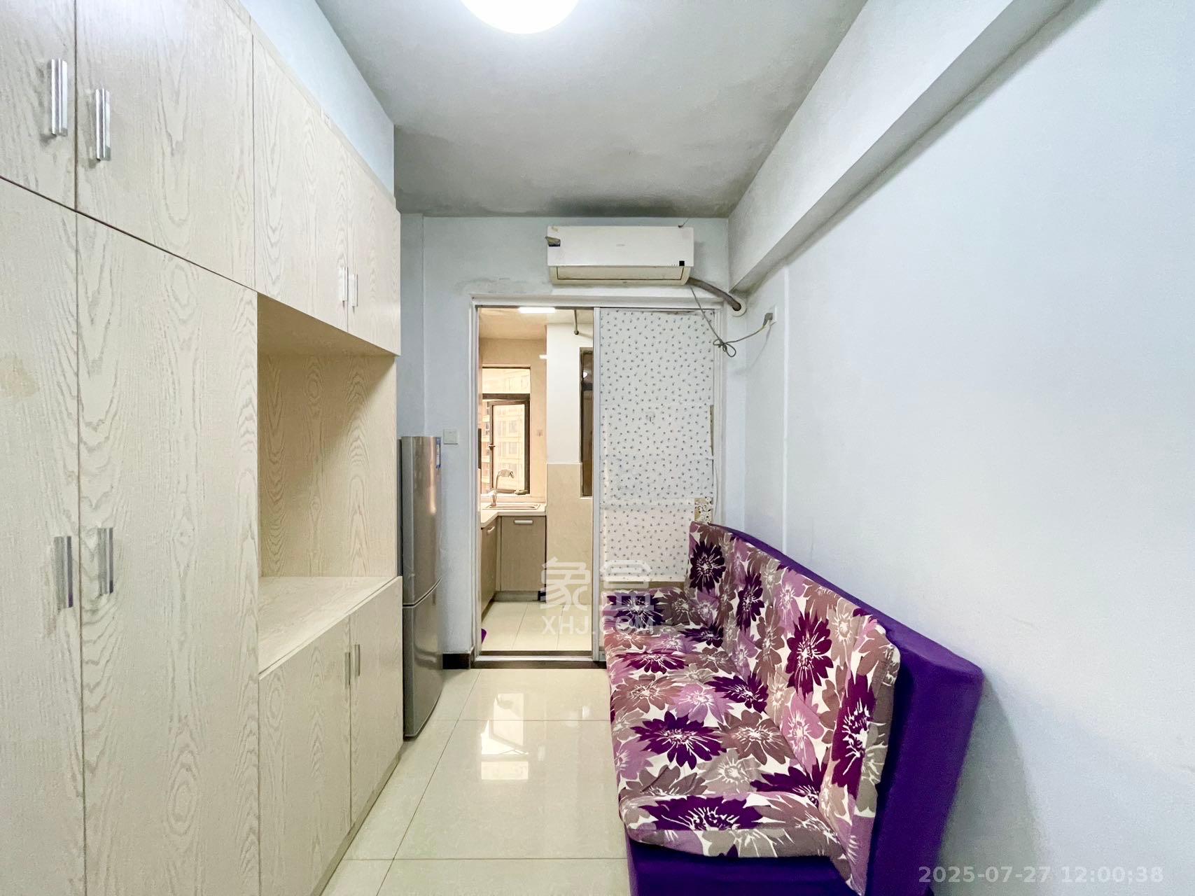 保利麓谷林语I区 1室1厅1卫 1300.0元/月 保利麓谷林语I区 1室1厅1卫 1300.0元/月室内图