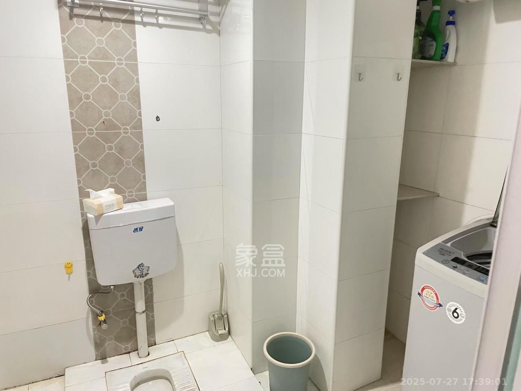 山水华景  1室1厅1卫    1200.0元/月 山水华景  1室1厅1卫    1200.0元/月室内图