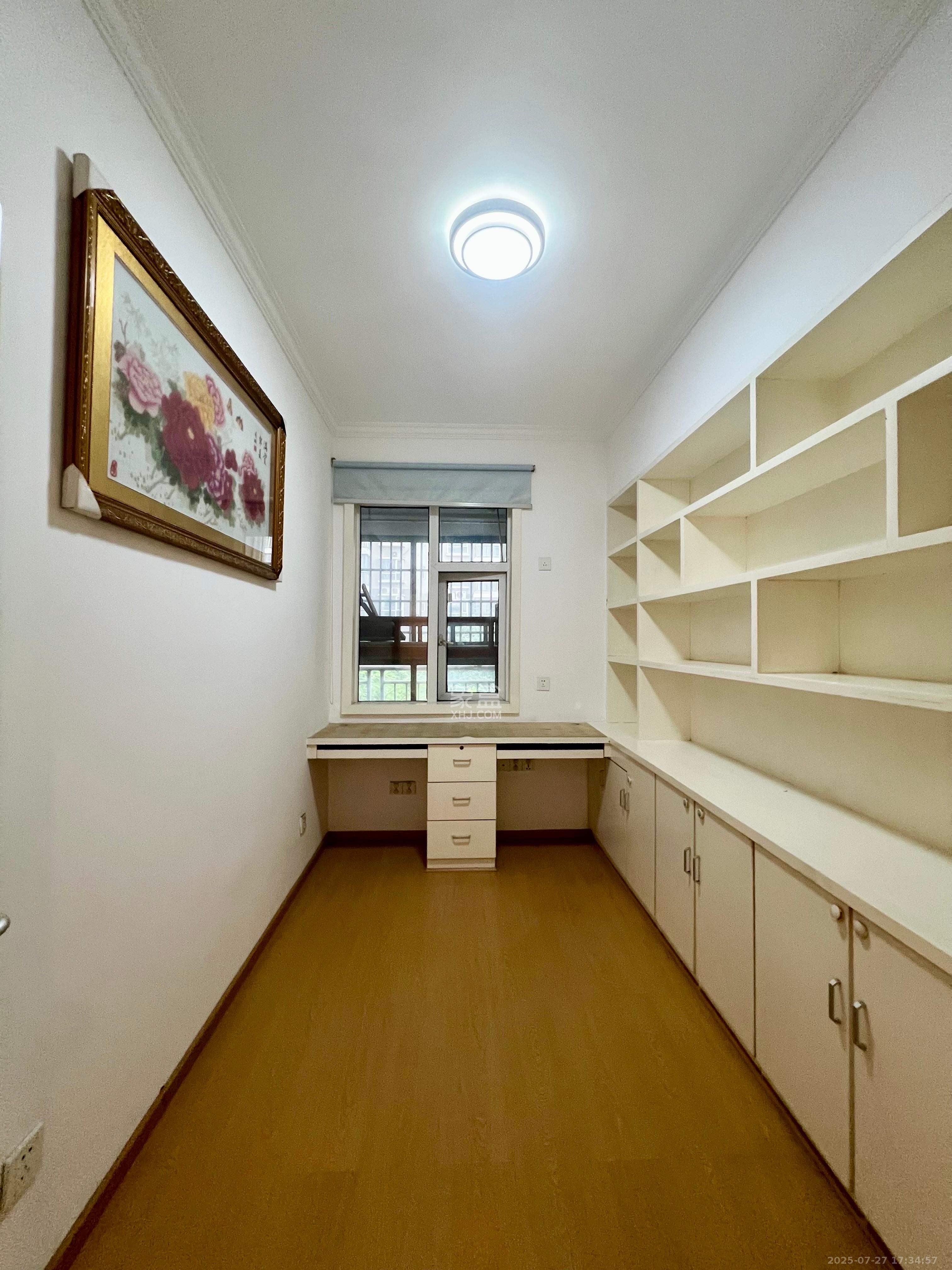 湘瑞嘉园  4室2厅2卫    2800.0元/月 湘瑞嘉园  4室2厅2卫    2800.0元/月室内图