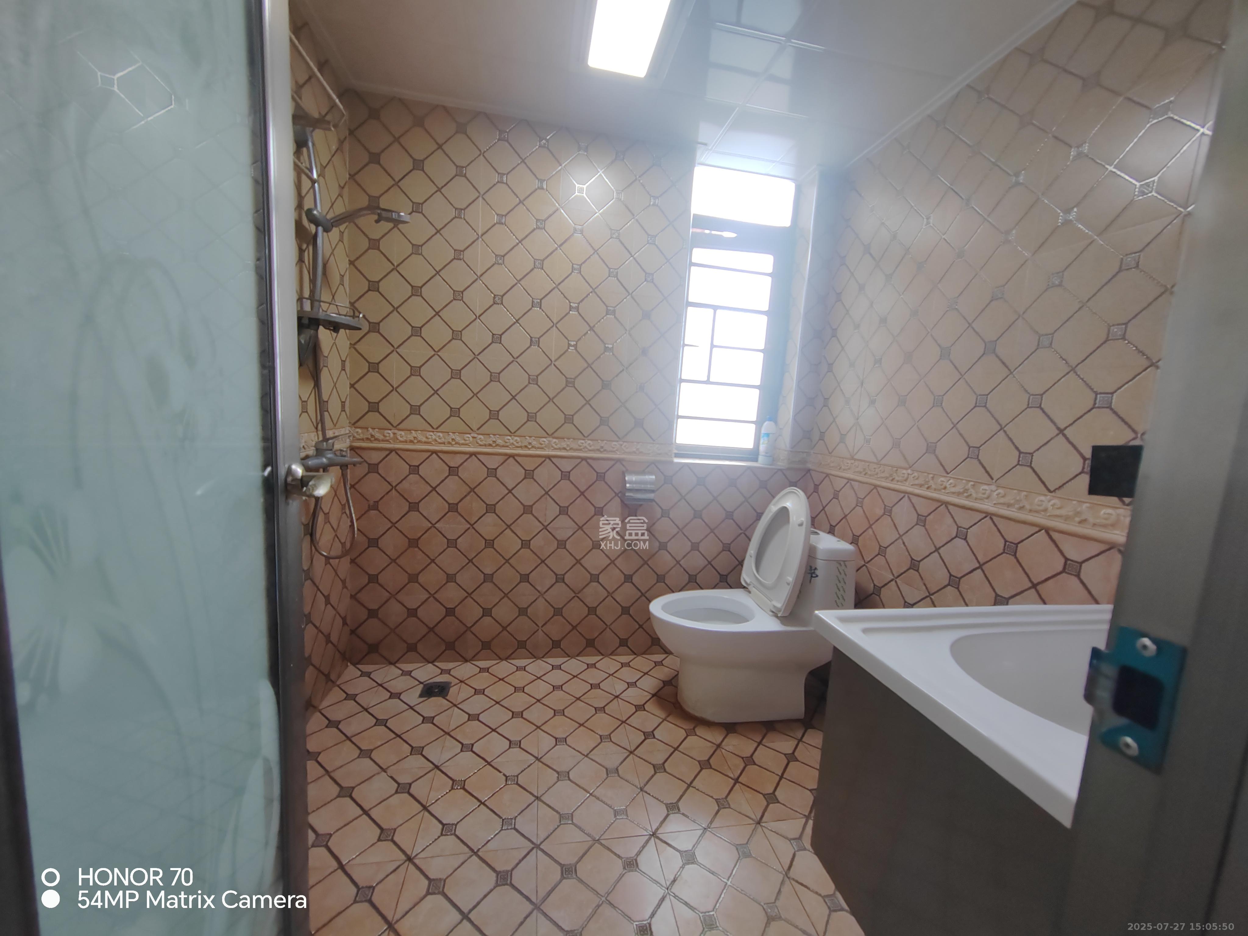 新盛珑璟台 2室2厅1卫 2200.0元/月 新盛珑璟台 2室2厅1卫 2200.0元/月室内图