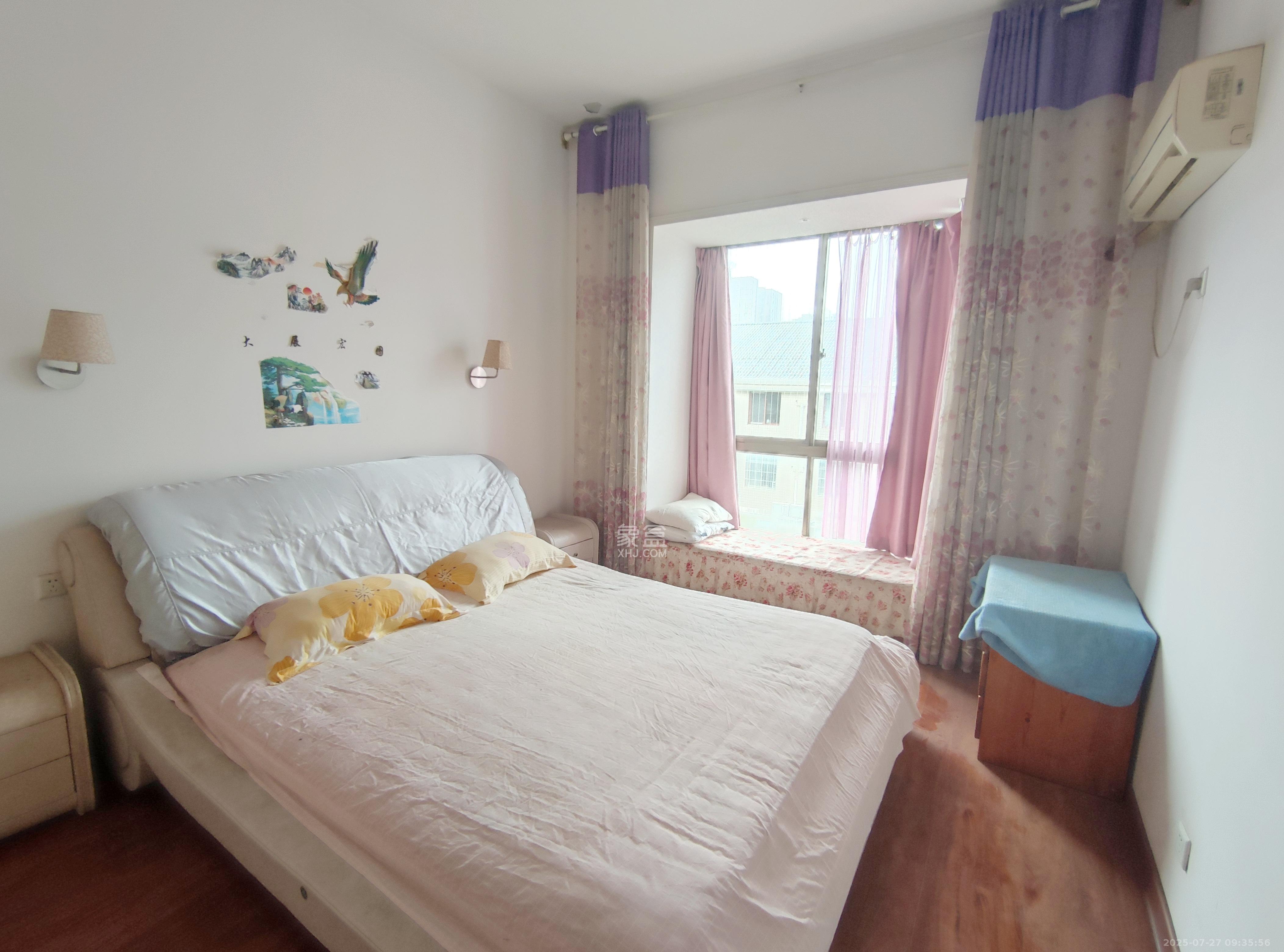 麓谷沐春园  3室2厅2卫    2000.0元/月室内图