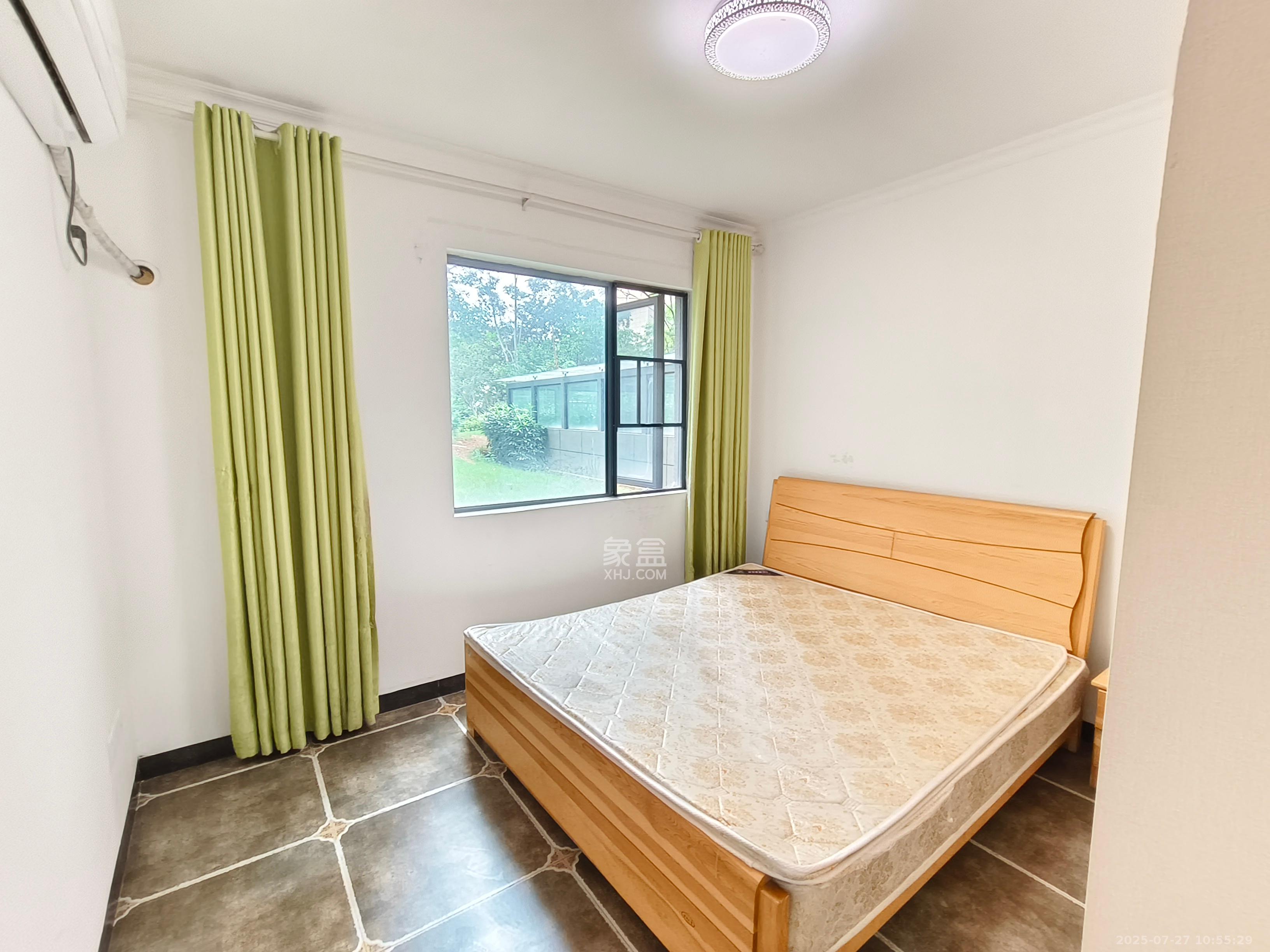 荣盛花语书苑 4室0厅0卫 3500.0元/月 荣盛花语书苑 4室0厅0卫 3500.0元/月室内图