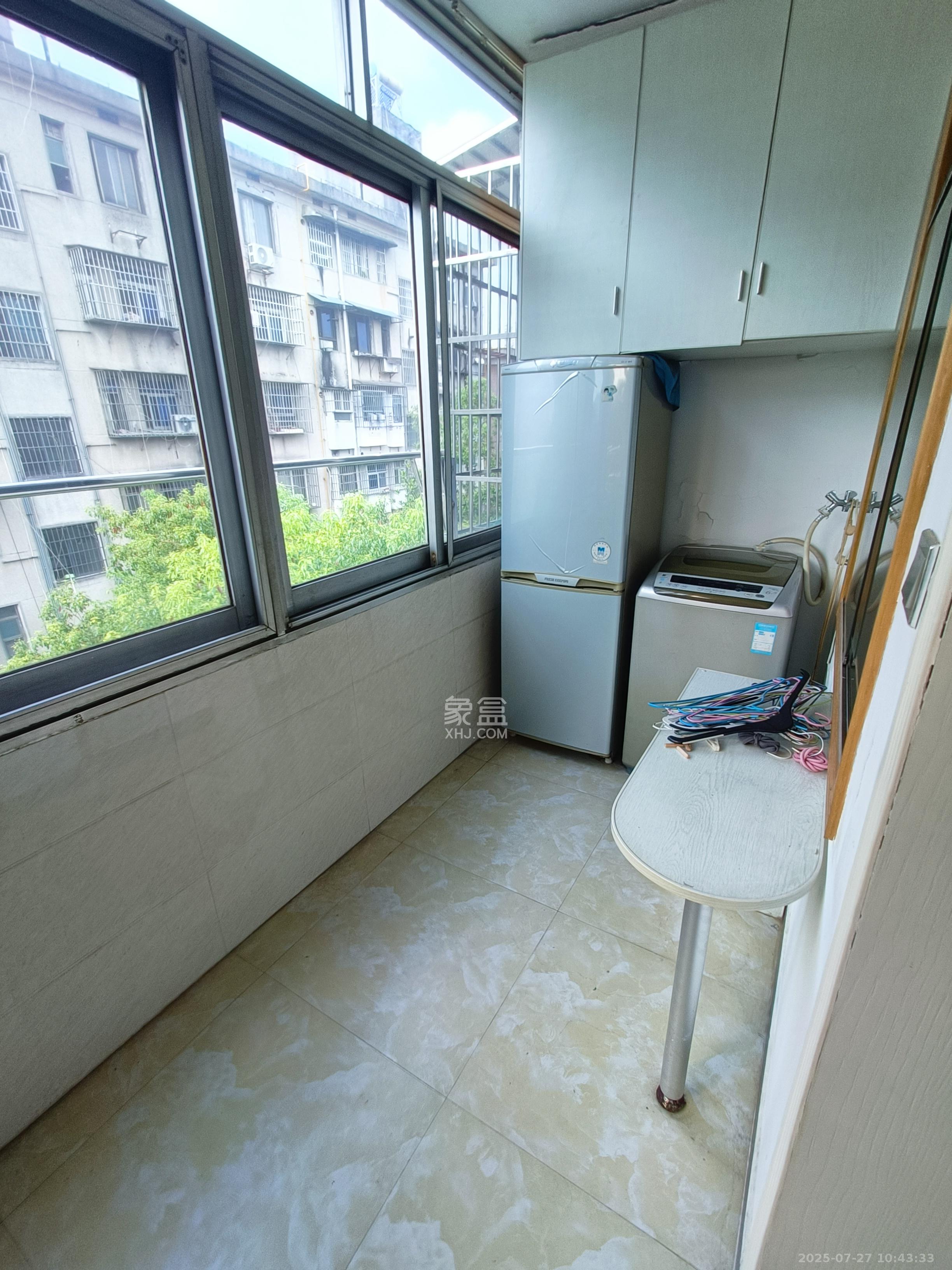 桂花二村  2室1厅1卫   1200.00元/月室内图