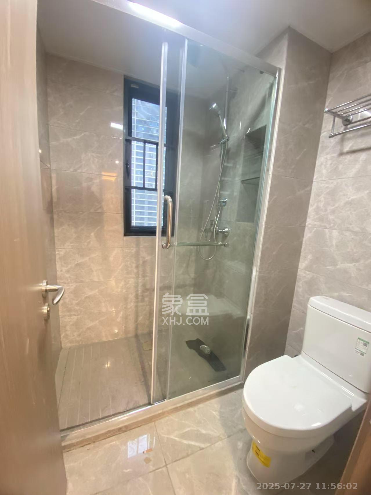 旭辉雨花郡  3室2厅2卫    4000.0元/月室内图