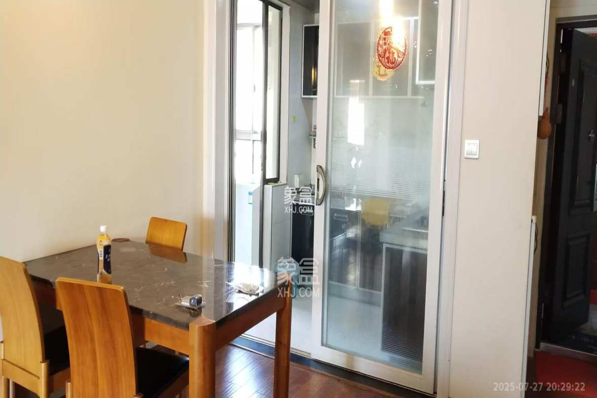 君悦紫园  2室2厅1卫    3000.0元/月 君悦紫园  2室2厅1卫    3000.0元/月室内图