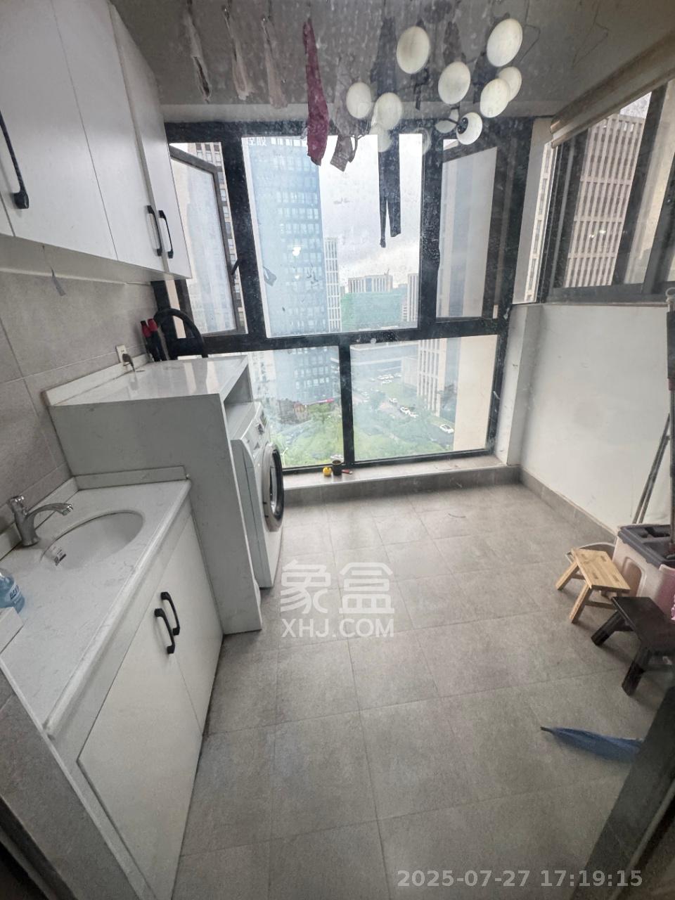 汇金城/嘉华城(二期、三期)  3室1厅1卫    2800.0元/月 汇金城/嘉华城(二期、三期)  3室1厅1卫    2800.0元/月室内图