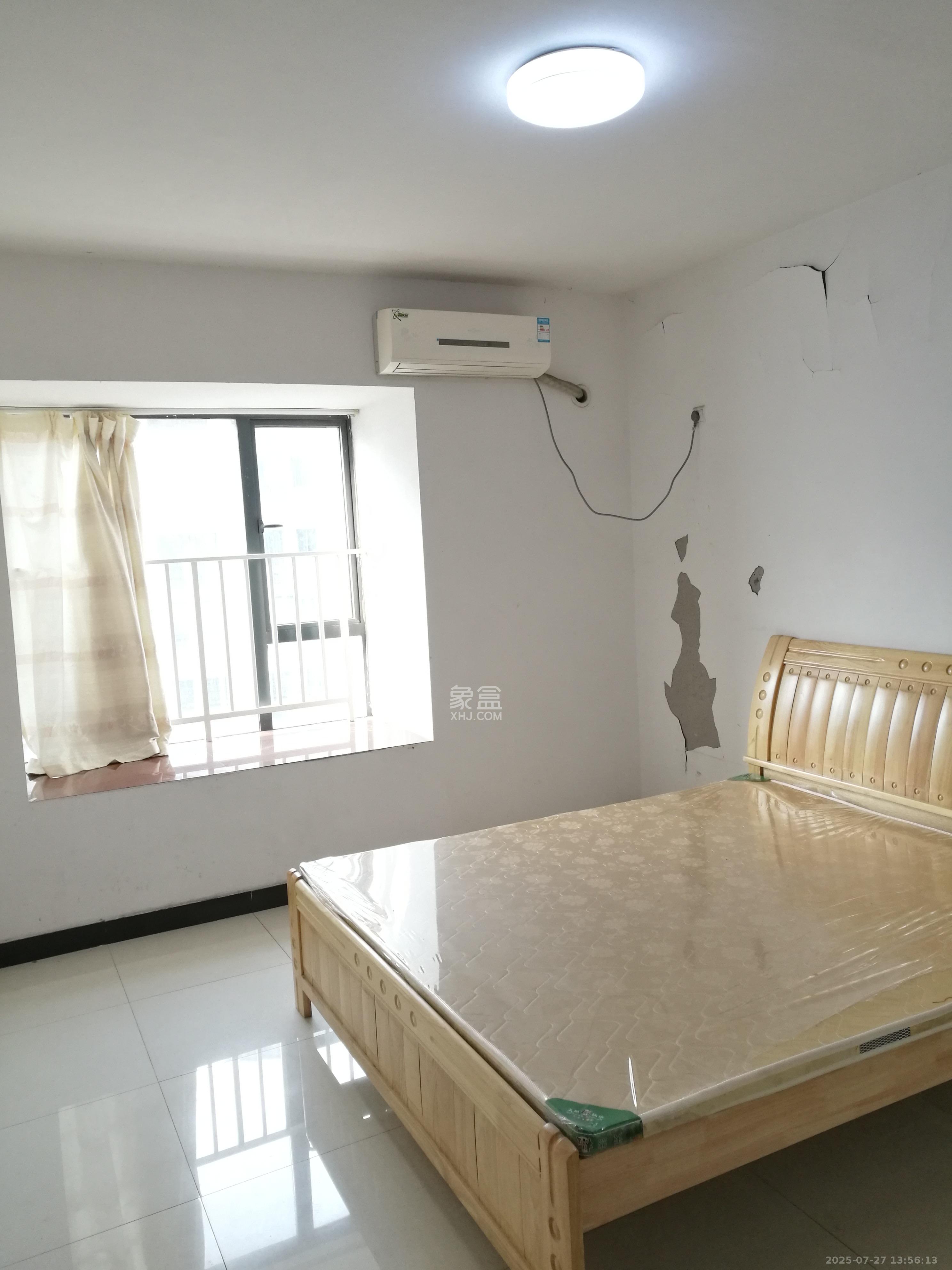 保利麓谷林语A区 3室2厅1卫 2450.0元/月 保利麓谷林语A区 3室2厅1卫 2450.0元/月室内图