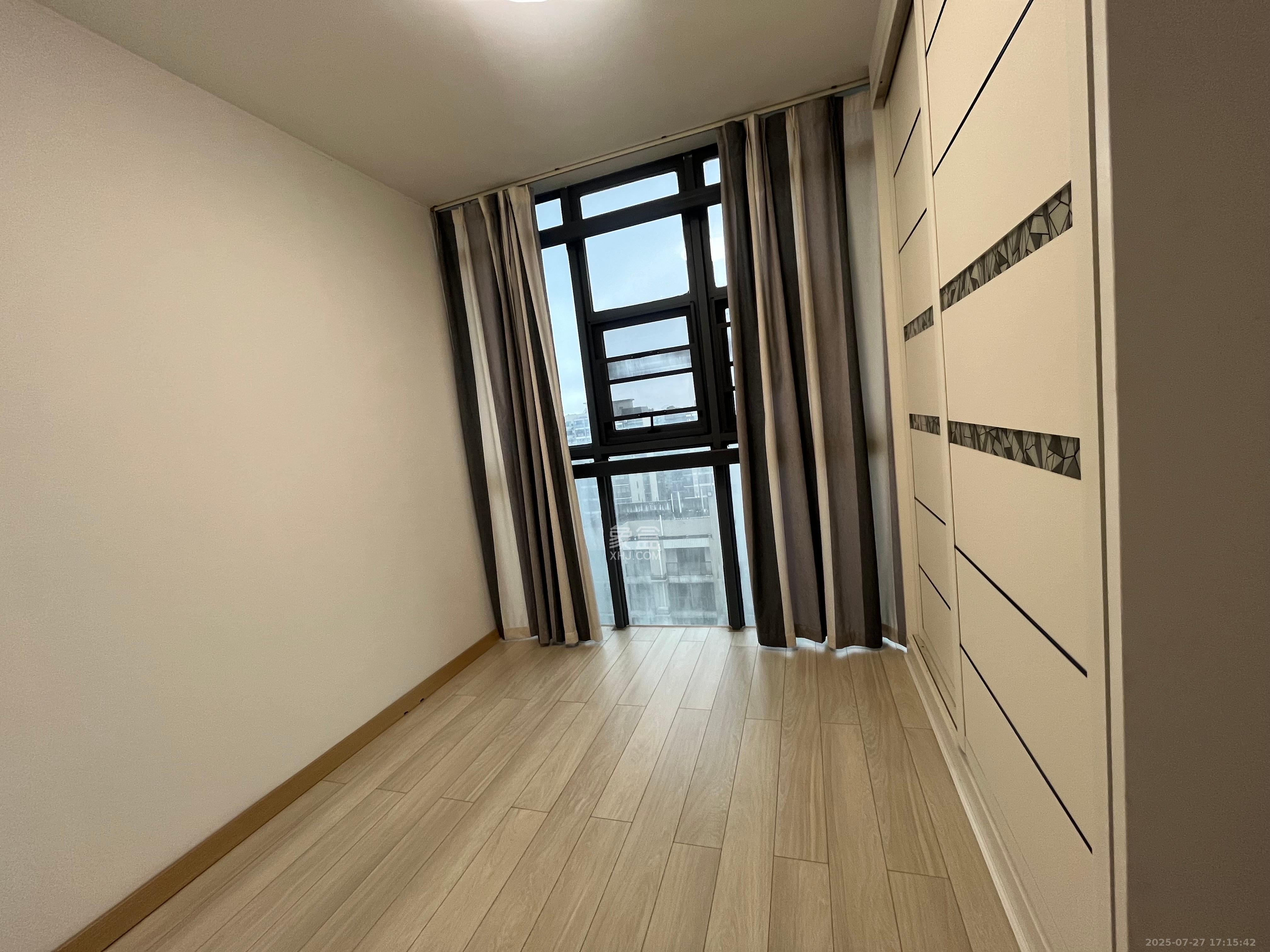 湘水熙园 4室2厅1卫 3300.0元/月 湘水熙园 4室2厅1卫 3300.0元/月室内图