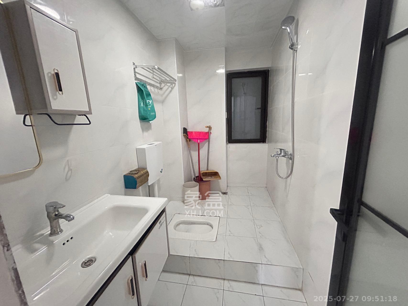 保利大都汇一期、二期 3室2厅2卫 3500.0元/月 保利大都汇一期、二期 3室2厅2卫 3500.0元/月室内图